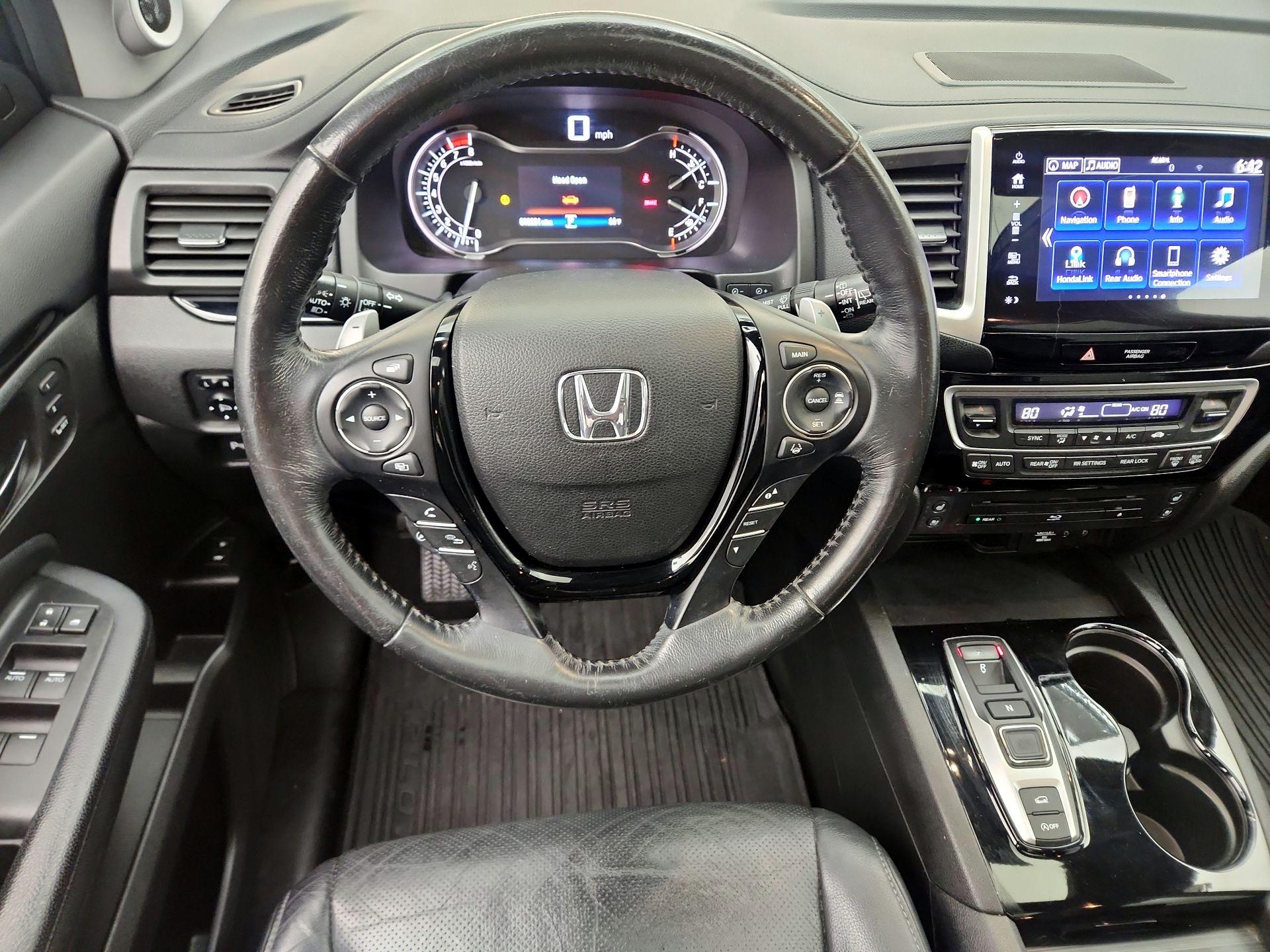 Thumbnail: 2017 Honda Pilot - 10