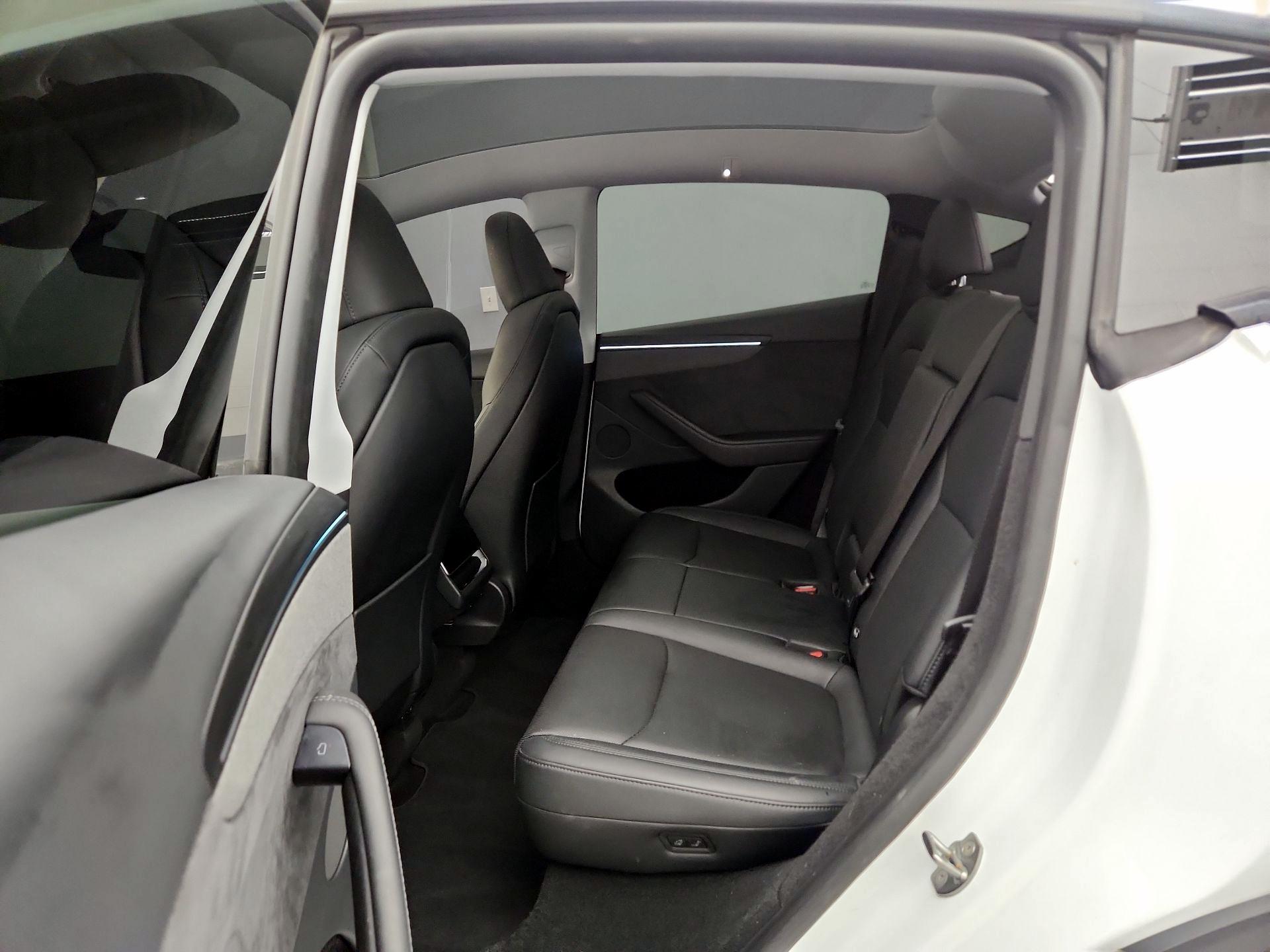 Thumbnail: 2026 Tesla Model Y - 18