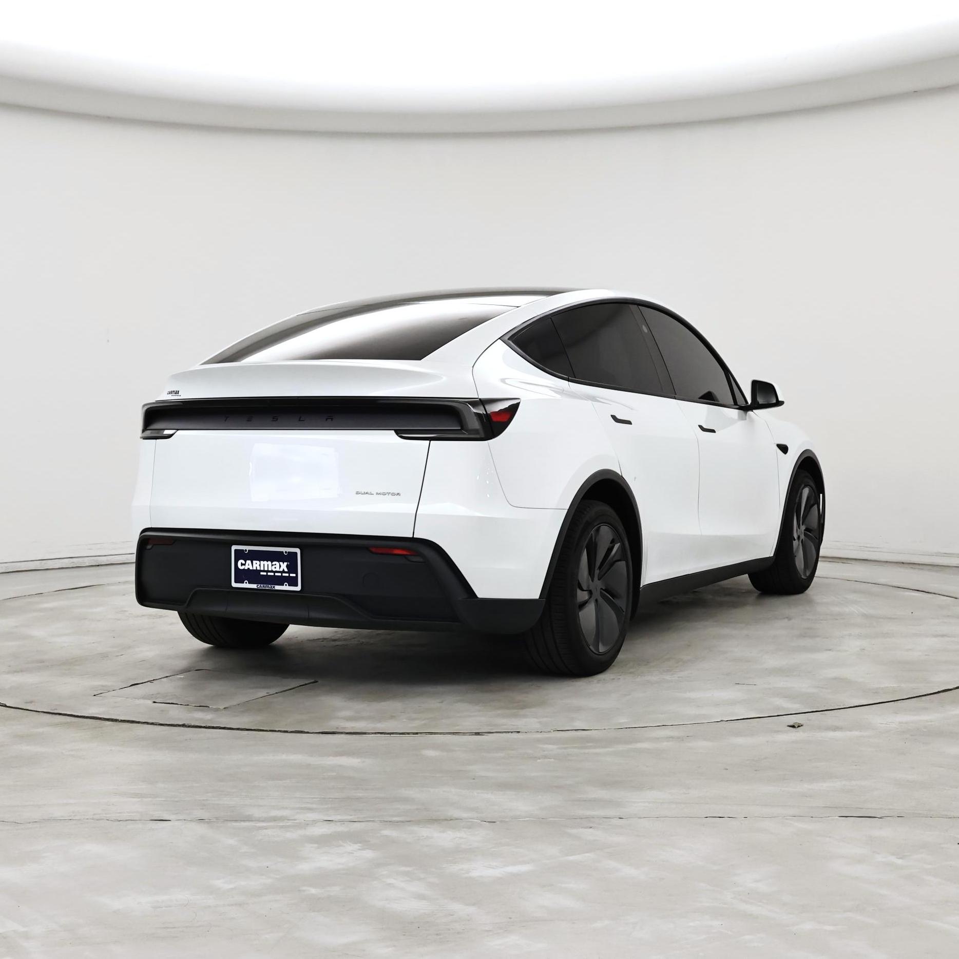Thumbnail: 2026 Tesla Model Y - 8