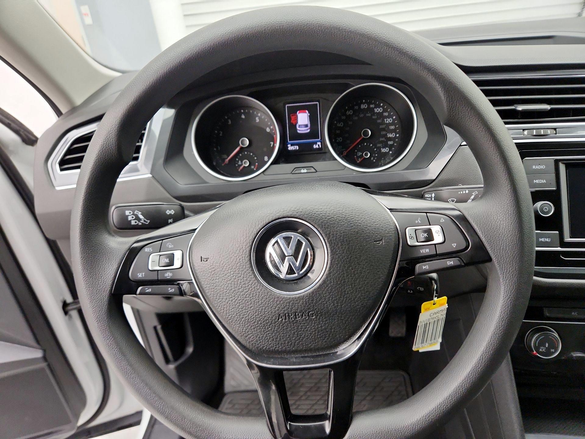 Thumbnail: 2020 Volkswagen Tiguan - 10