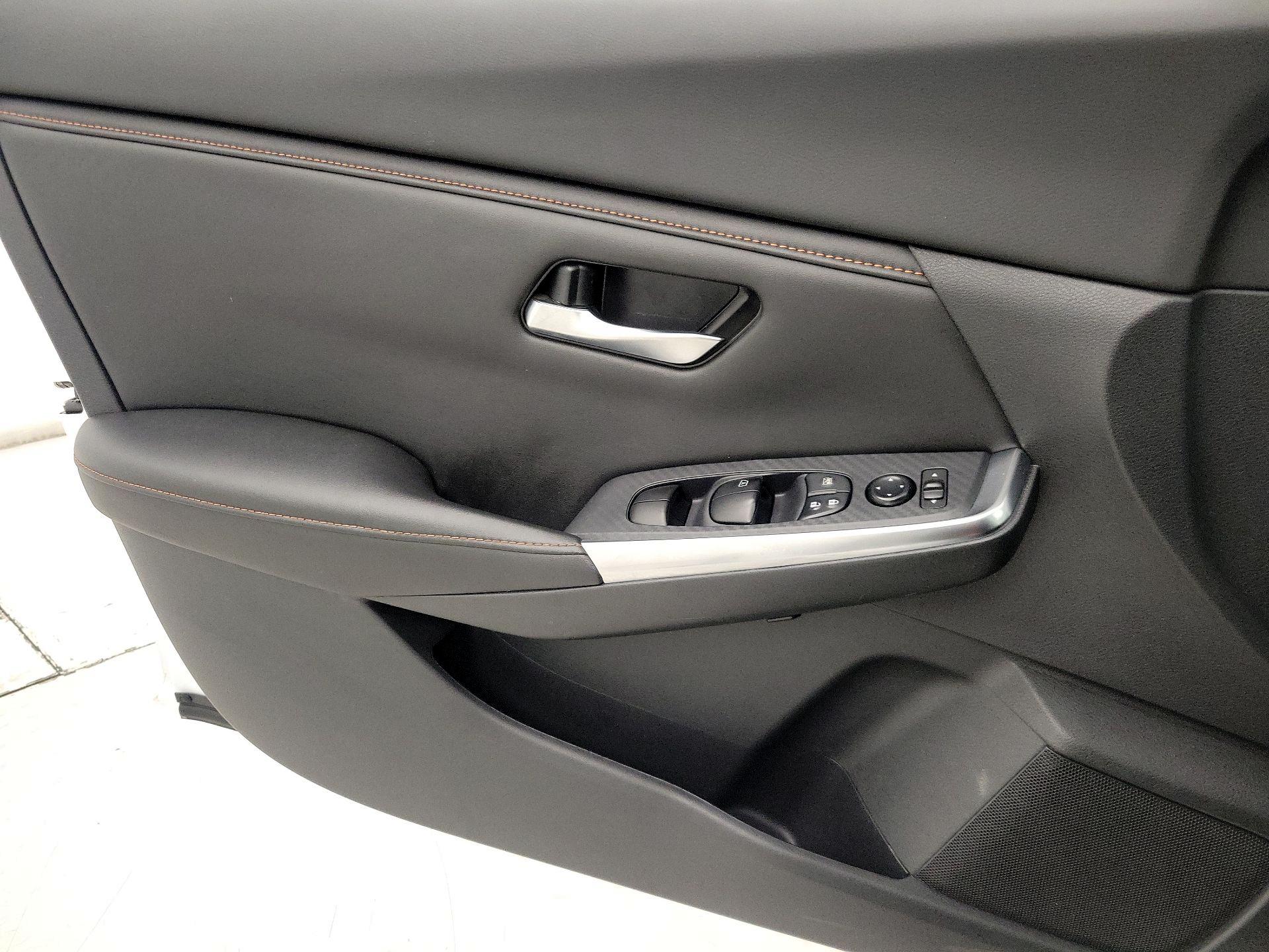 Thumbnail: 2023 Nissan Sentra - 12