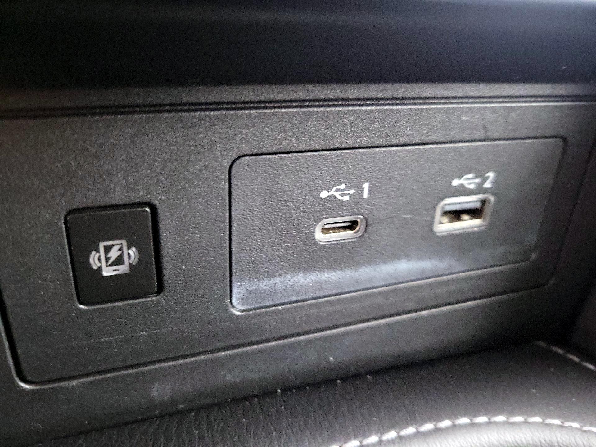 Thumbnail: 2022 INFINITI QX80 - 18