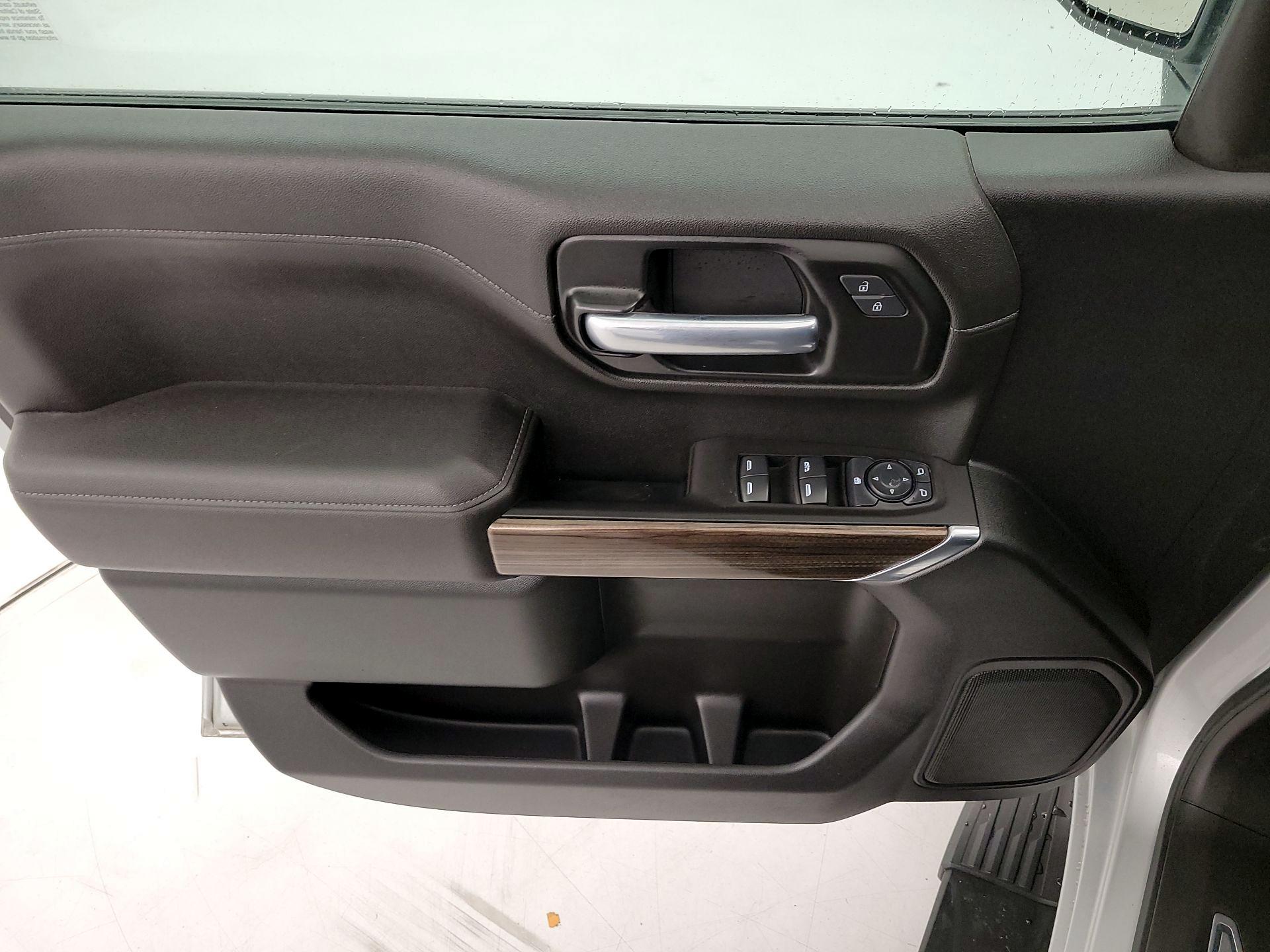 Thumbnail: 2021 Chevrolet Silverado 1500 - 12