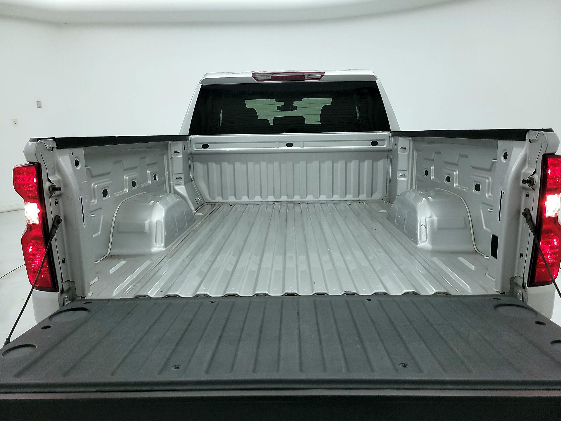 Thumbnail: 2021 Chevrolet Silverado 1500 - 20