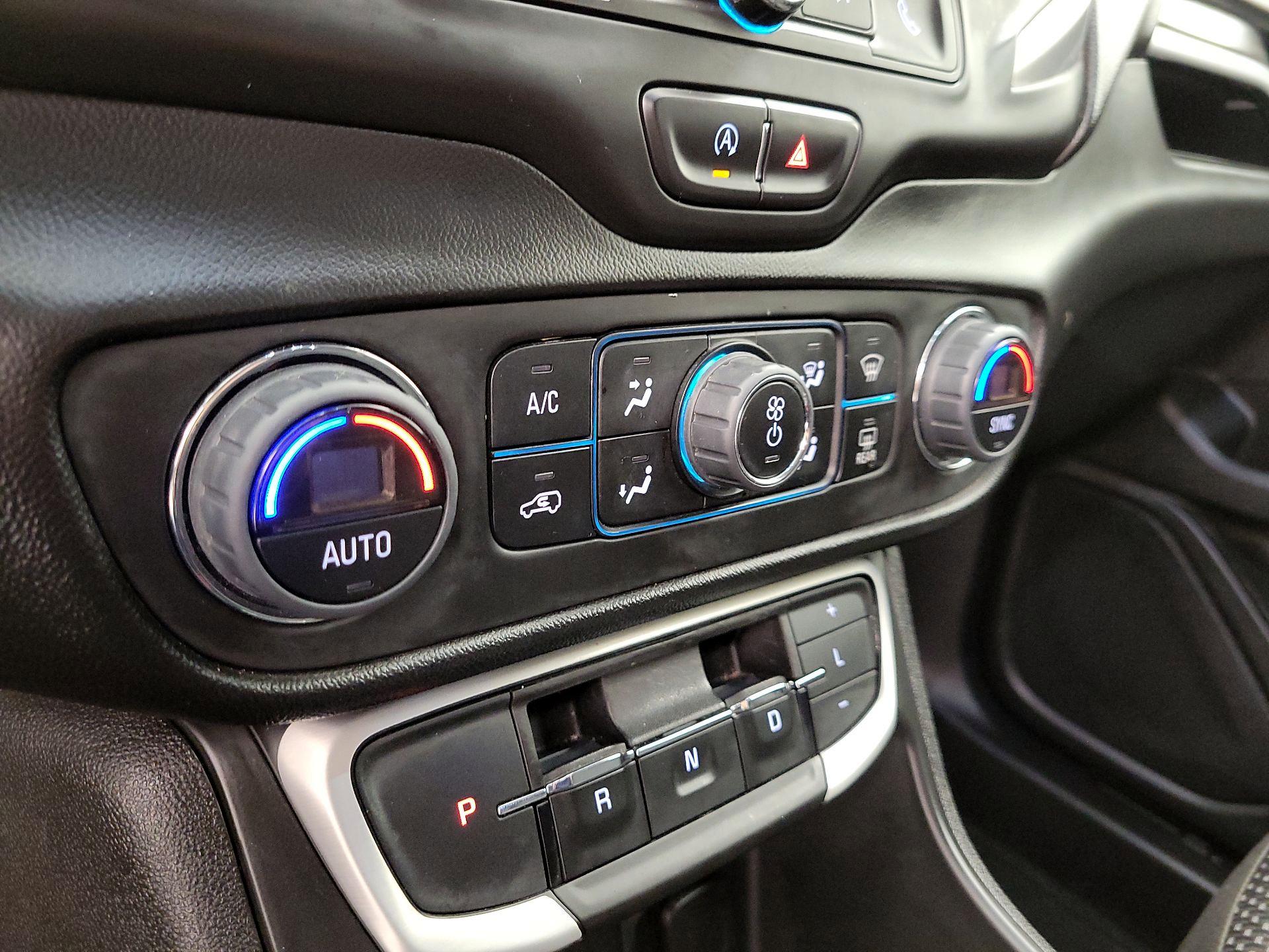 Thumbnail: 2022 GMC Terrain - 16