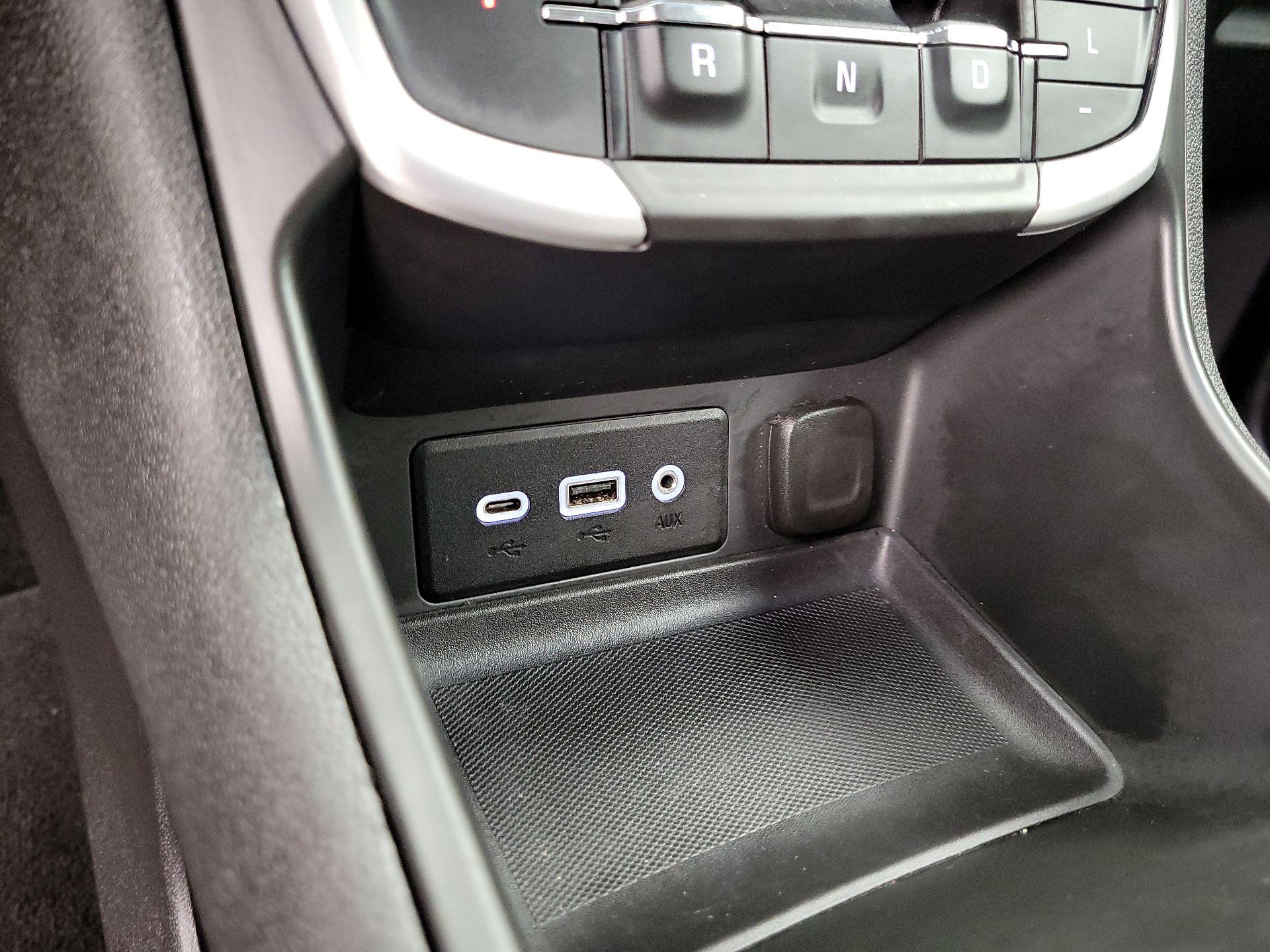 Thumbnail: 2022 GMC Terrain - 18