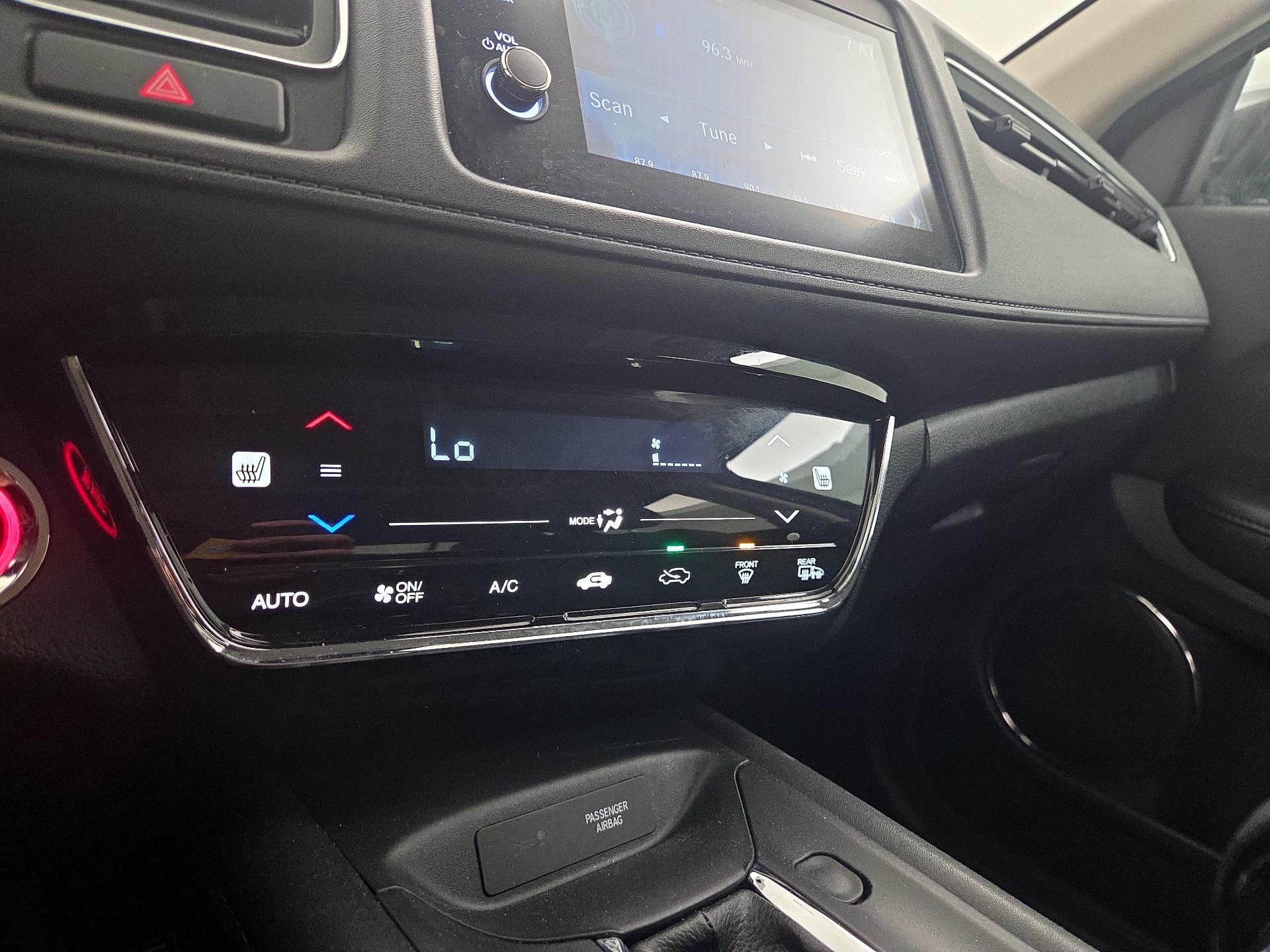 Thumbnail: 2019 Honda HR-V - 16