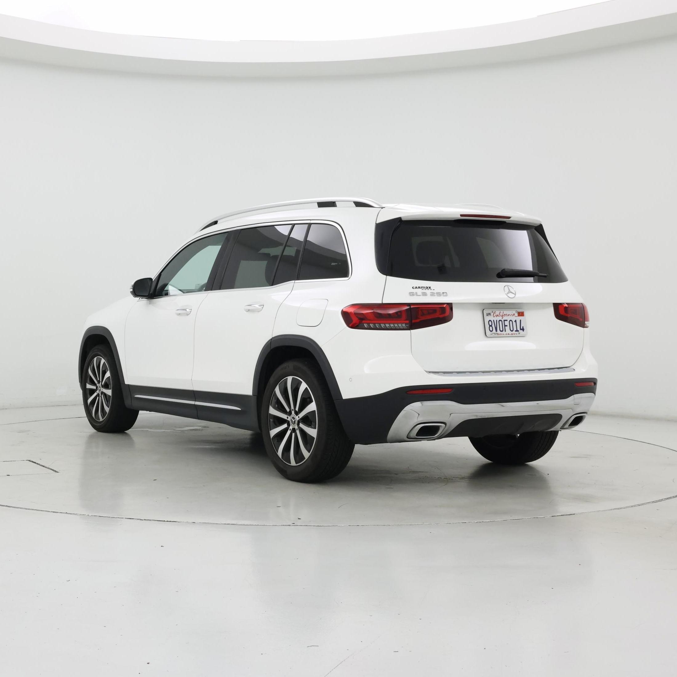 Thumbnail: 2021 Mercedes-Benz GLB - 2