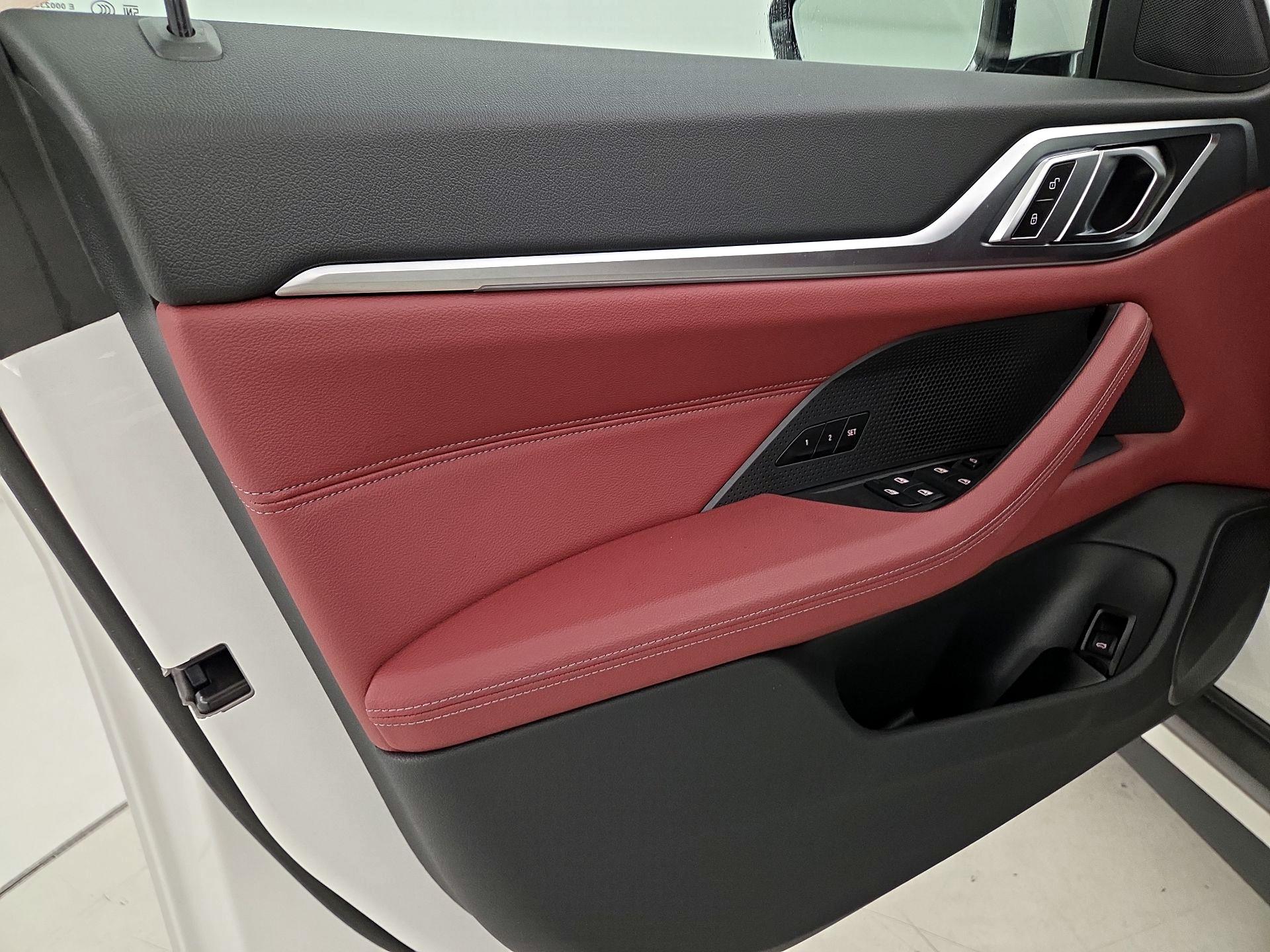 Thumbnail: 2023 BMW i4 - 12