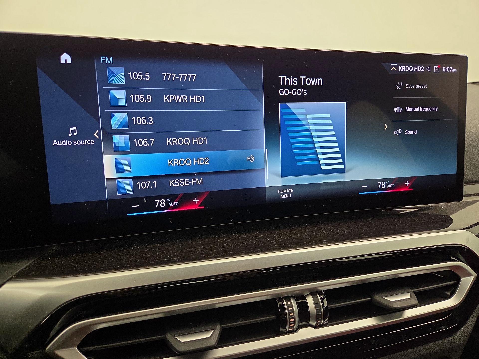 Thumbnail: 2023 BMW i4 - 16