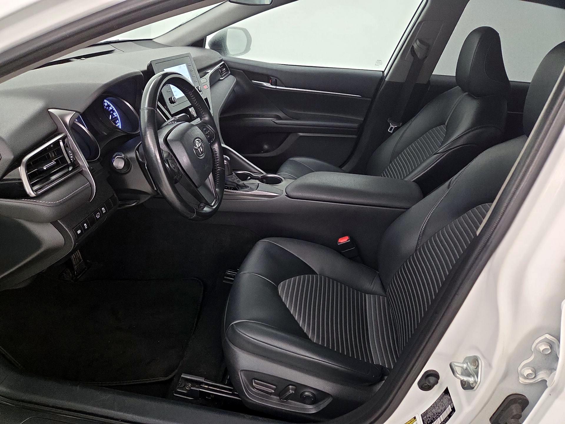 Thumbnail: 2021 Toyota Camry - 11