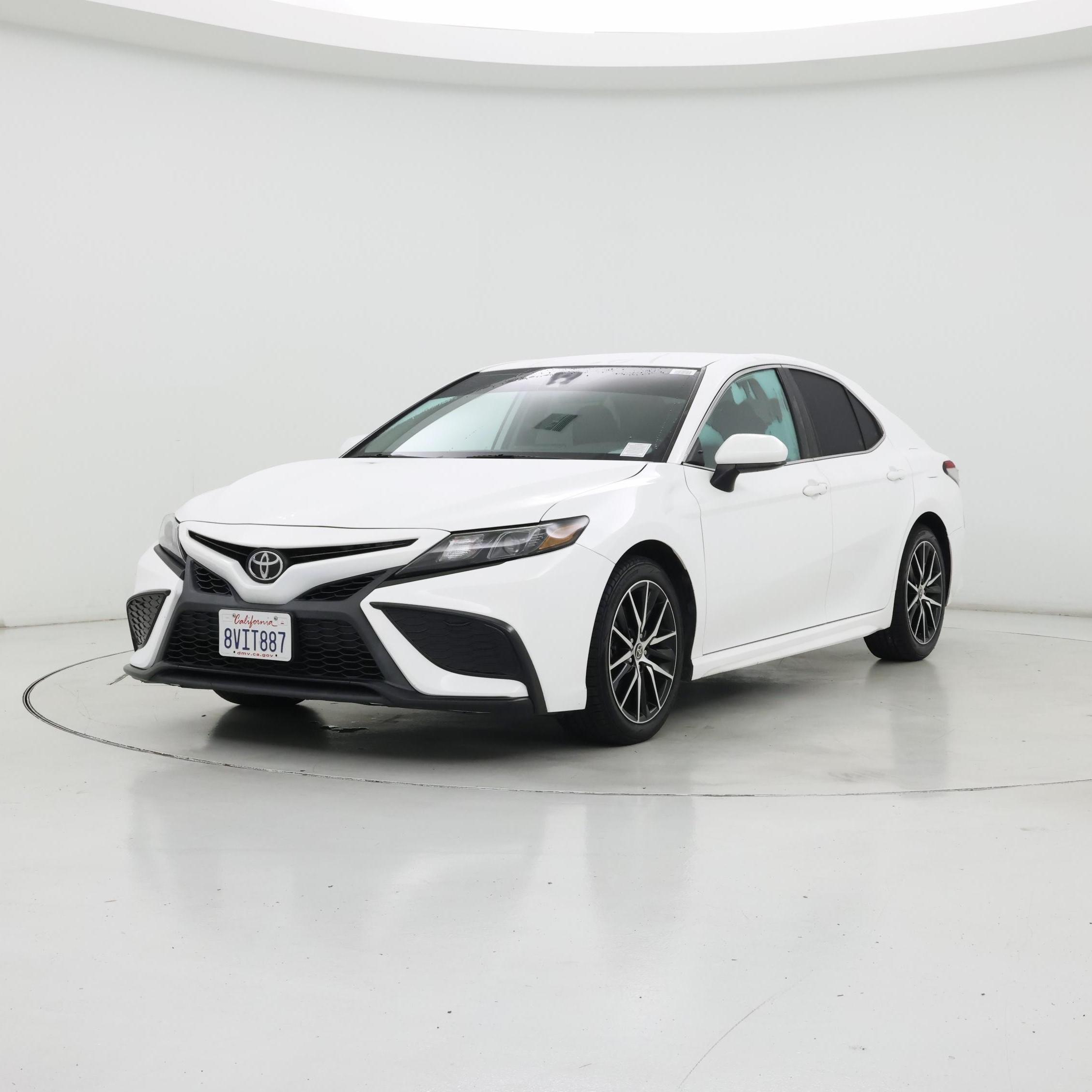 Thumbnail: 2021 Toyota Camry - 4