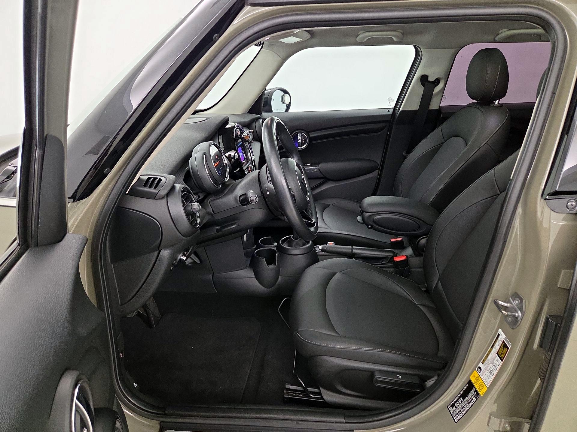 Thumbnail: 2020 MINI Cooper Hardtop - 11