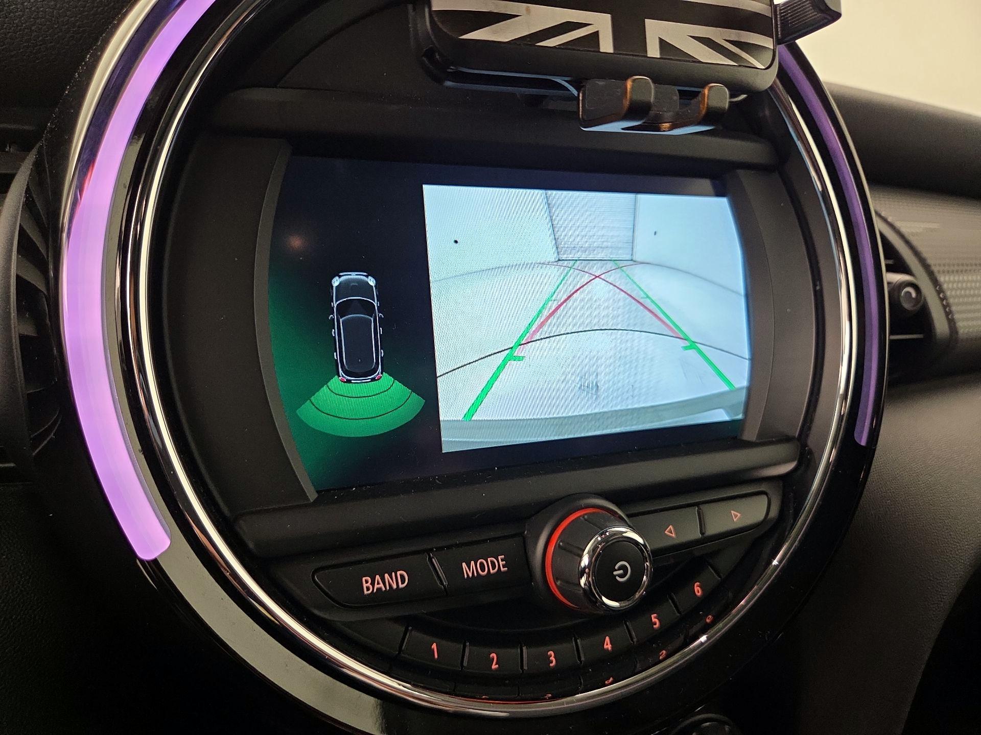 Thumbnail: 2020 MINI Cooper Hardtop - 14