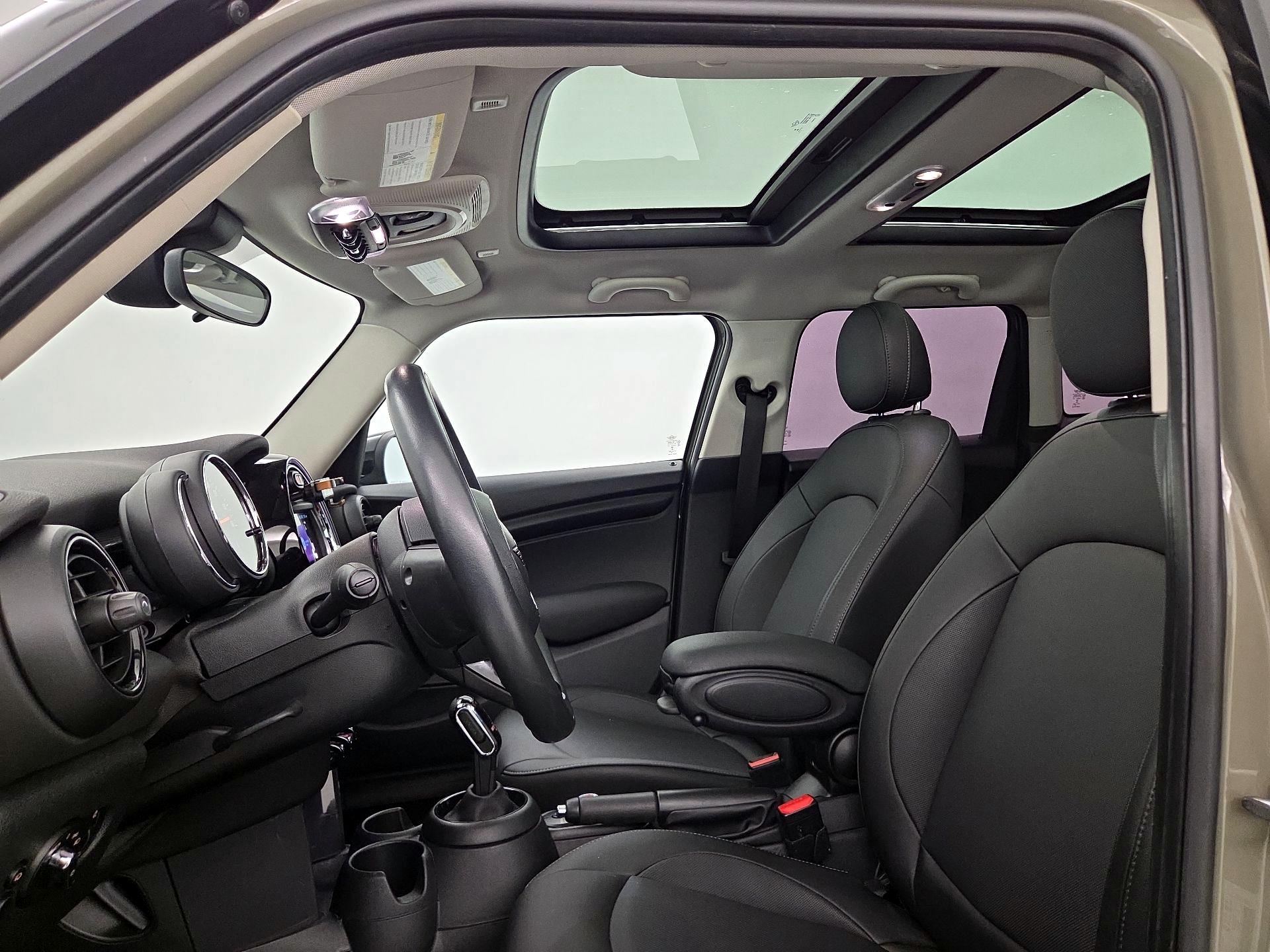 Thumbnail: 2020 MINI Cooper Hardtop - 19