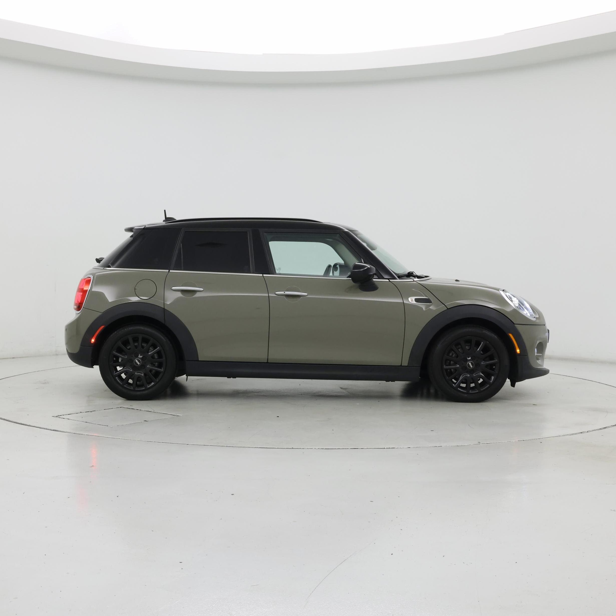 Thumbnail: 2020 MINI Cooper Hardtop - 7