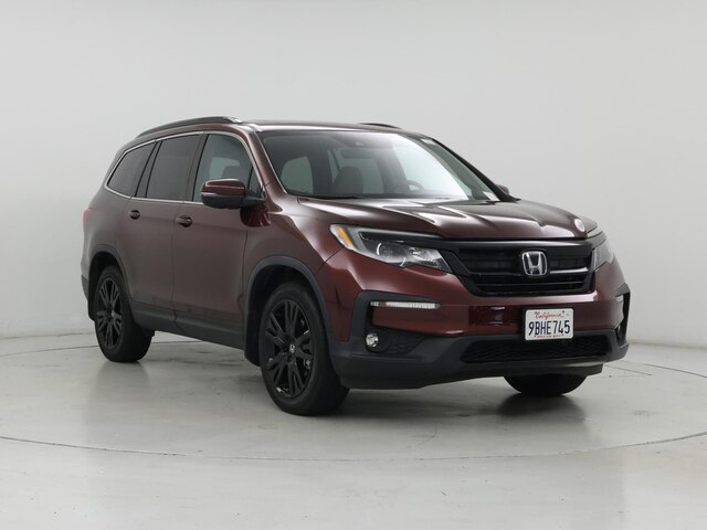 Red (Burgundy) 2022 Honda Pilot SE FWD SUV / Crossover Front-Wheel Drive Automatic