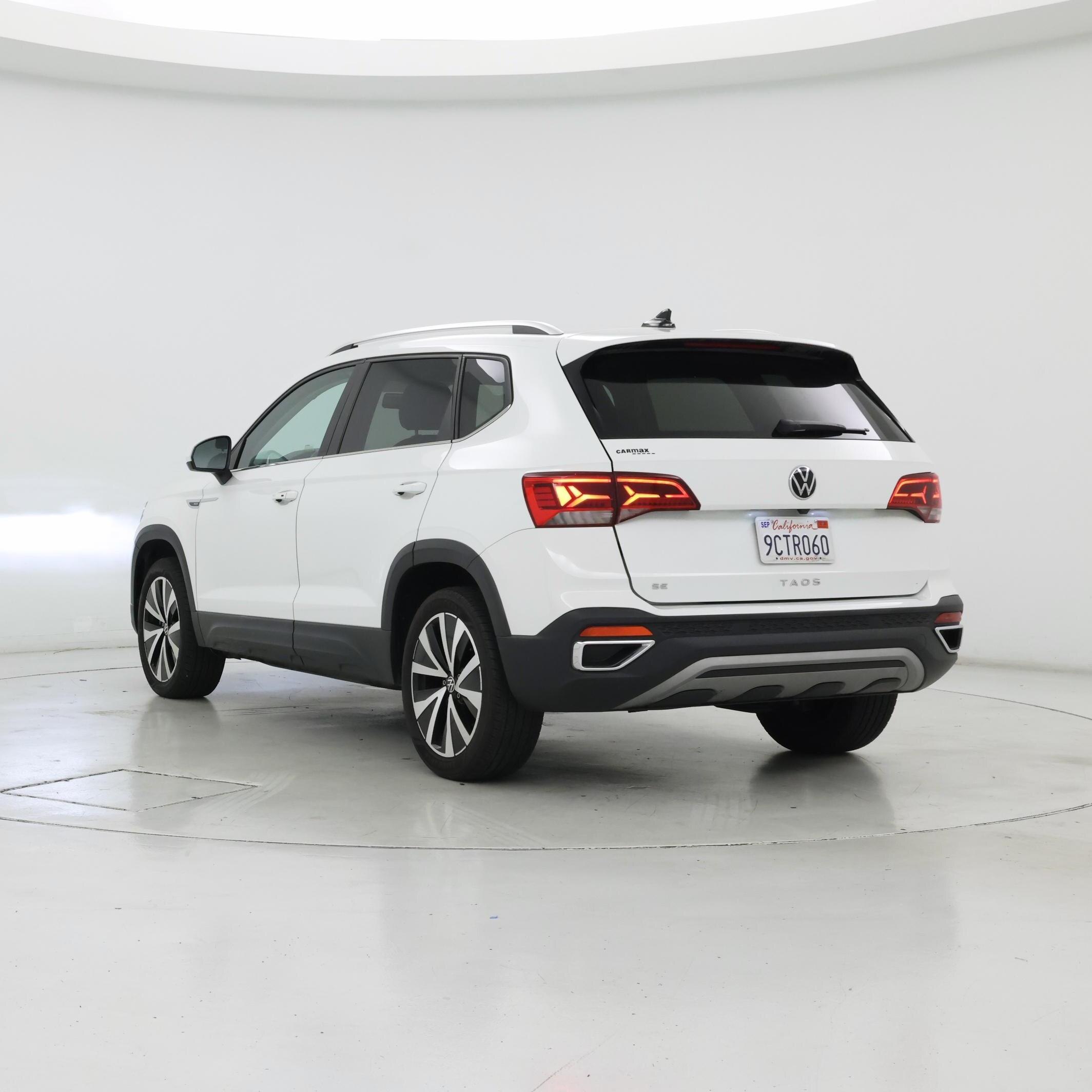 Thumbnail: 2022 Volkswagen Taos - 2