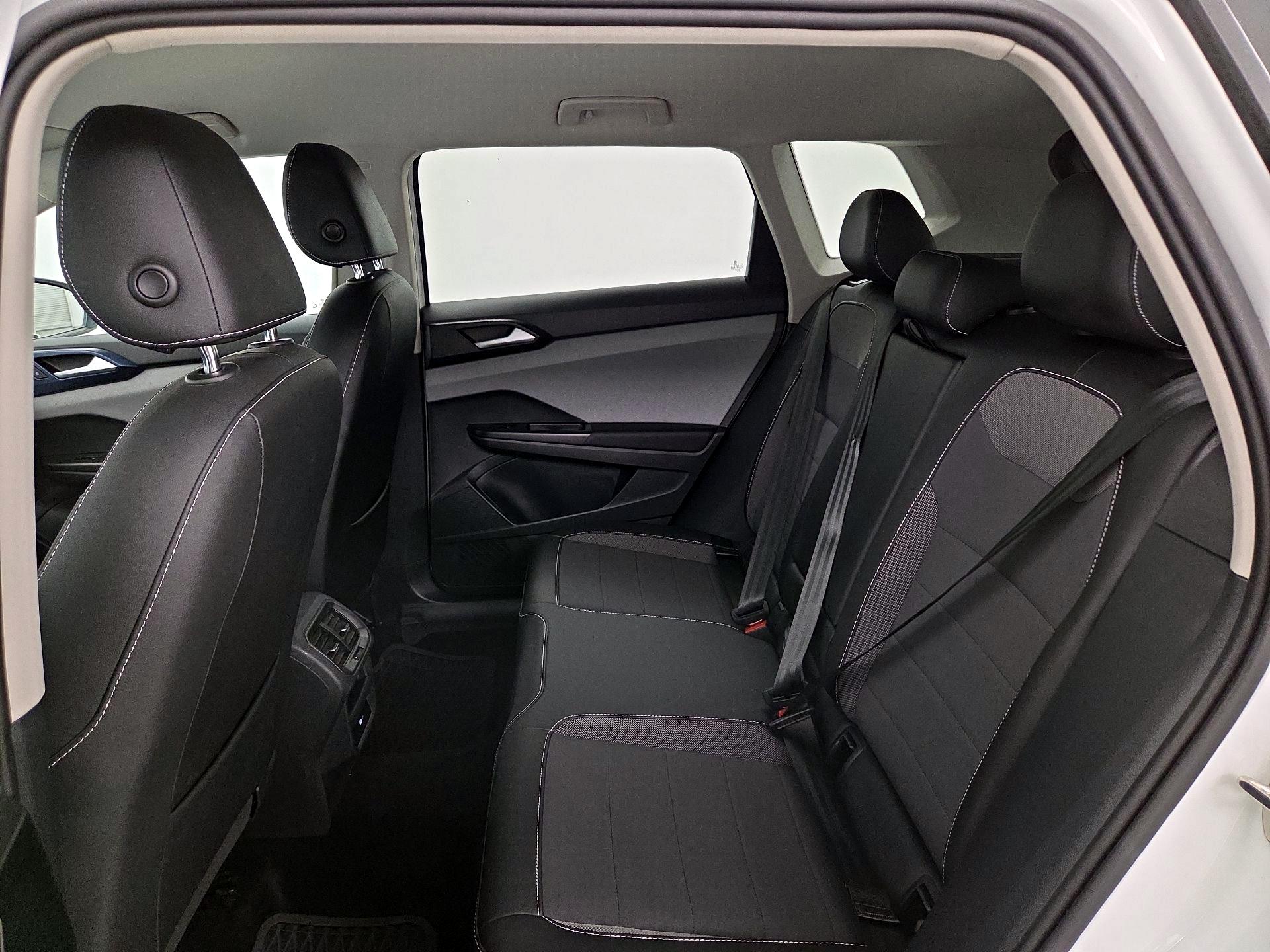 Thumbnail: 2022 Volkswagen Taos - 20