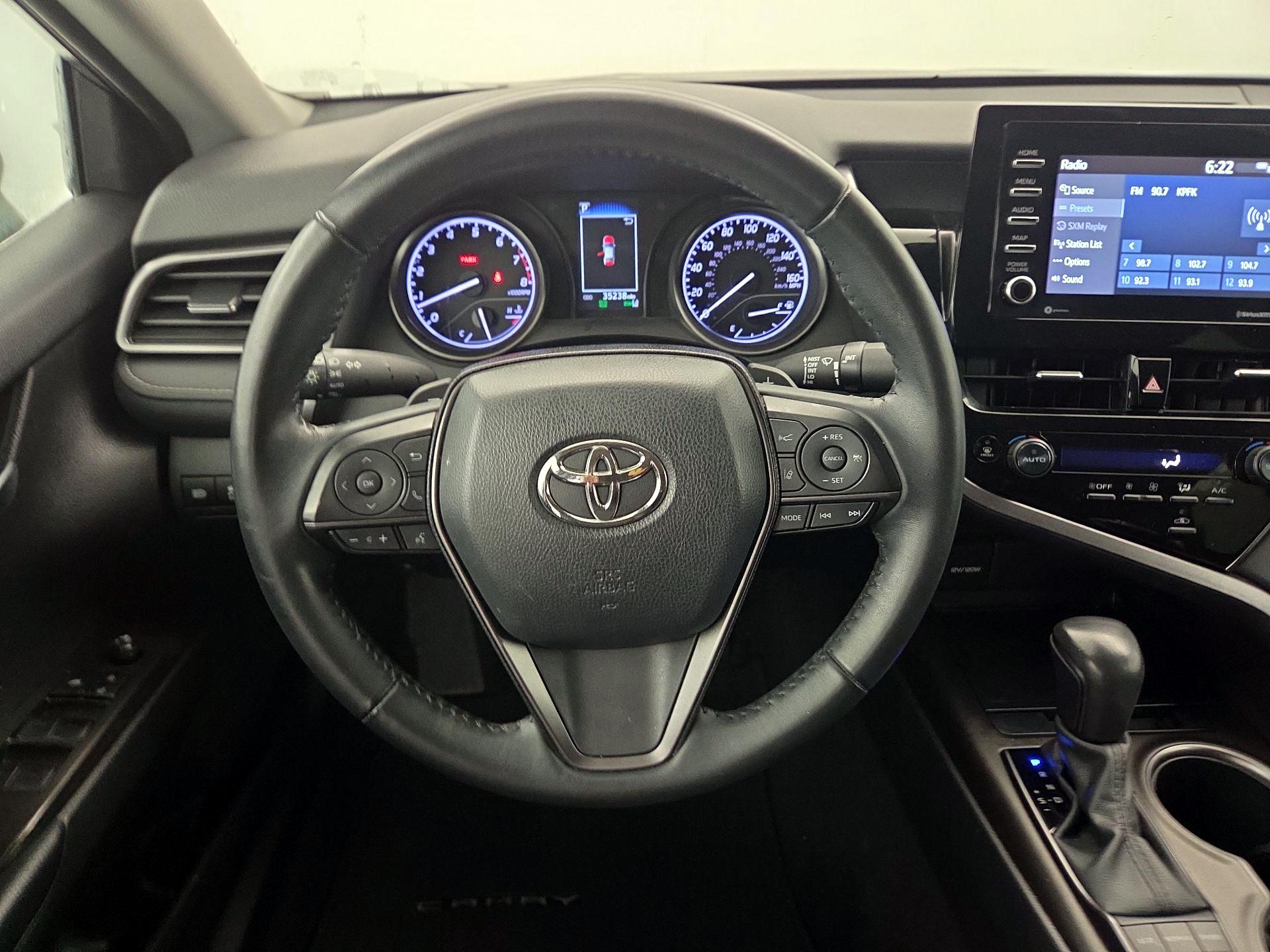 Thumbnail: 2022 Toyota Camry - 10