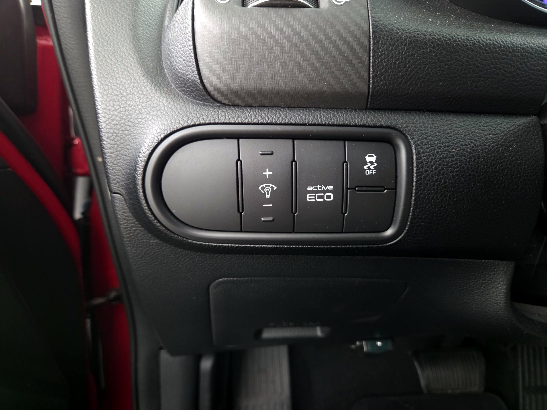 Thumbnail: 2015 Kia Forte - 13