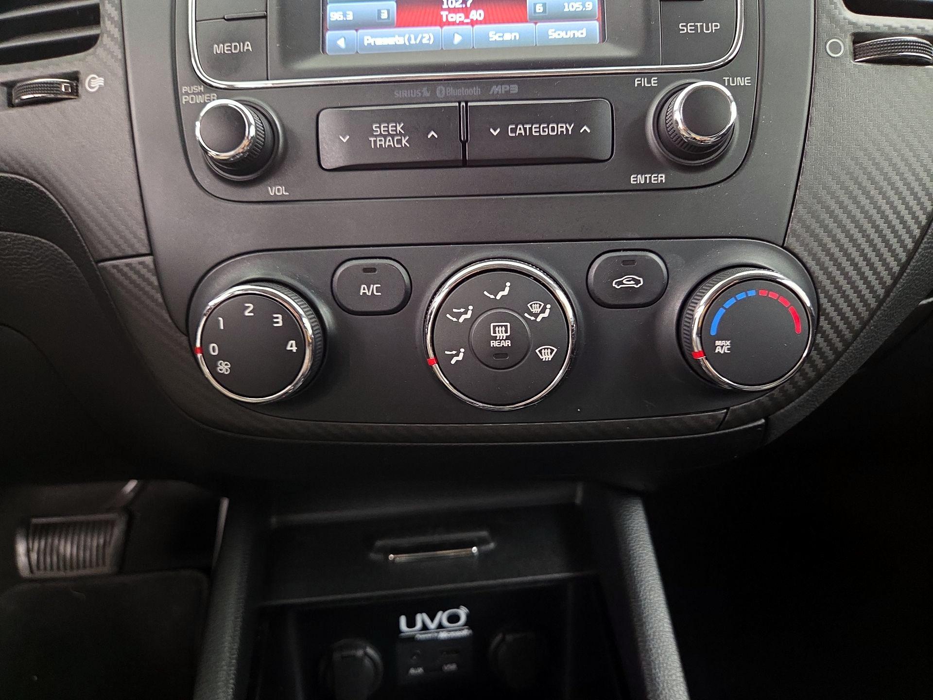 Thumbnail: 2015 Kia Forte - 16