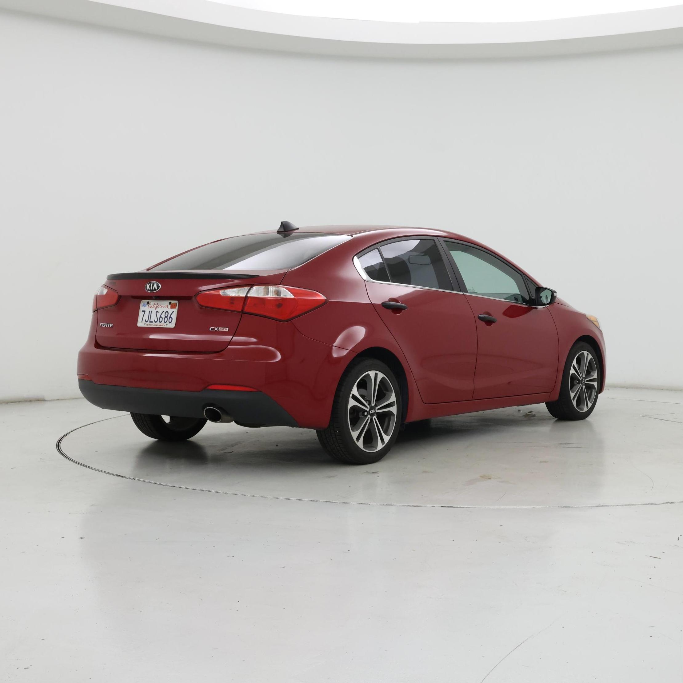 Thumbnail: 2015 Kia Forte - 8