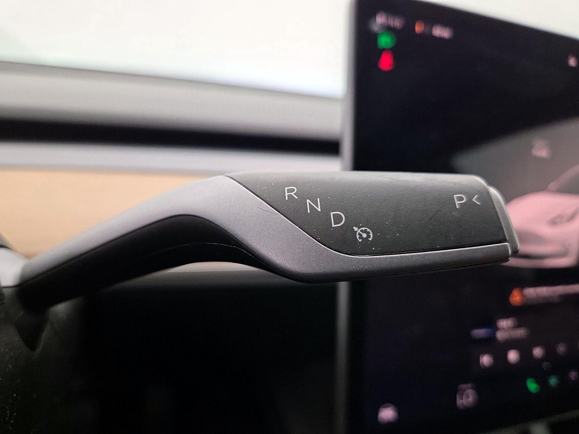 Thumbnail: 2023 Tesla Model 3 - 17