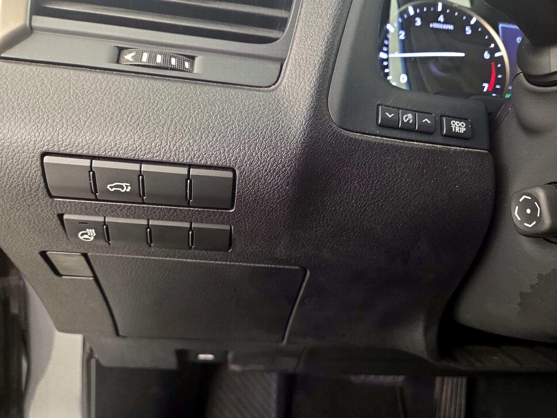 Thumbnail: 2016 Lexus RX - 13