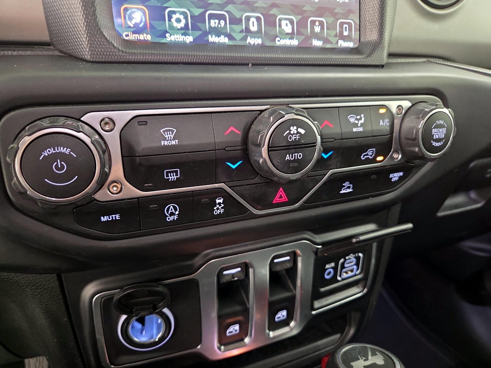 Thumbnail: 2021 Jeep Wrangler - 17