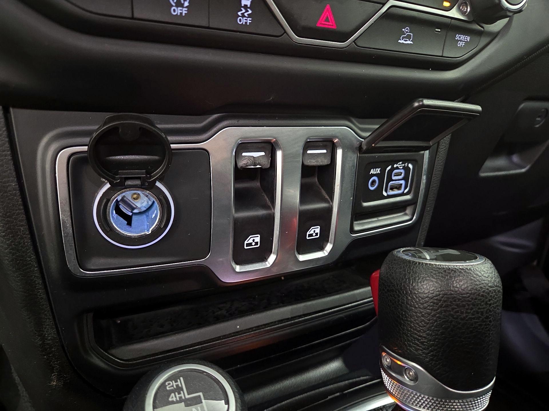 Thumbnail: 2021 Jeep Wrangler - 19