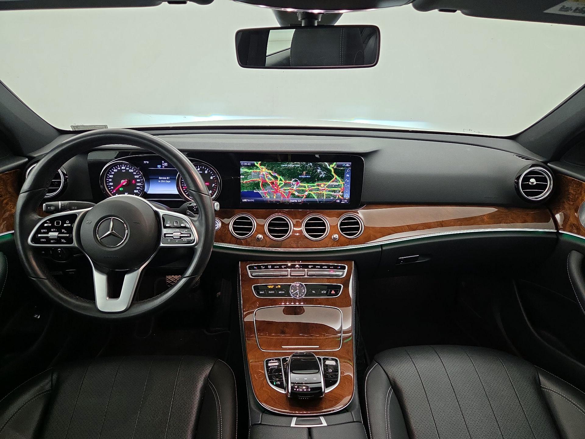 Thumbnail: 2019 Mercedes-Benz E-Class - 9