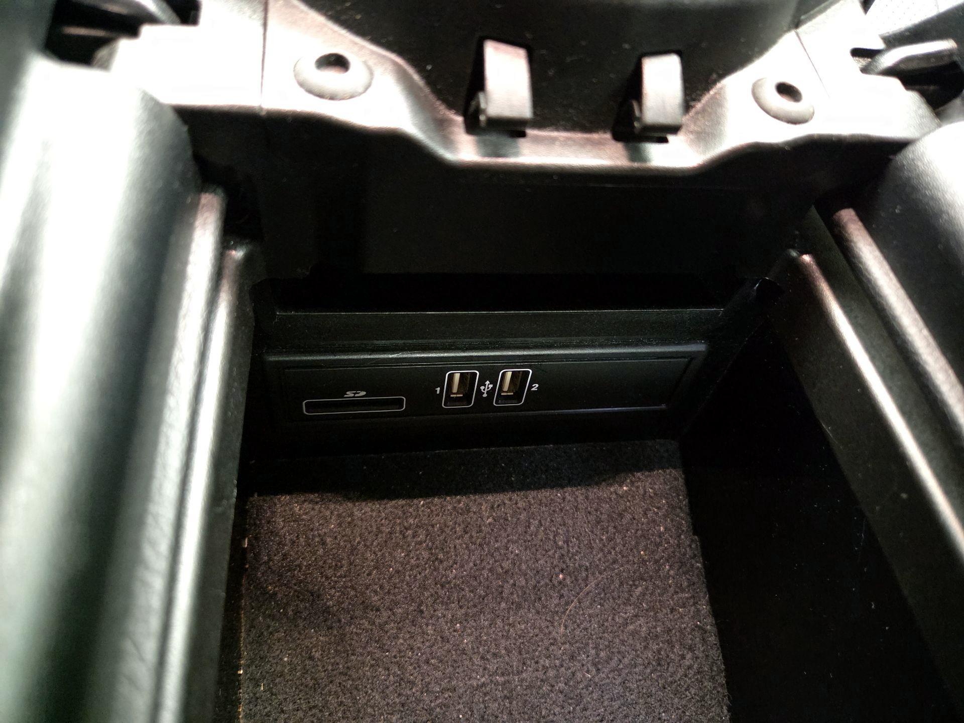 Thumbnail: 2019 Mercedes-Benz E-Class - 19