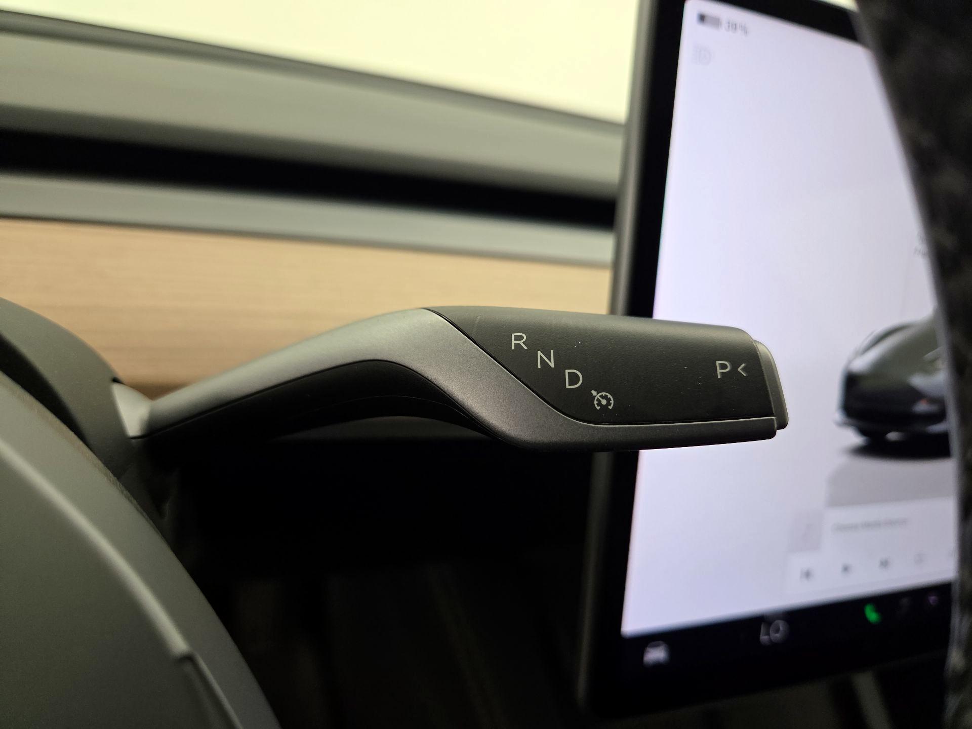 Thumbnail: 2023 Tesla Model 3 - 17