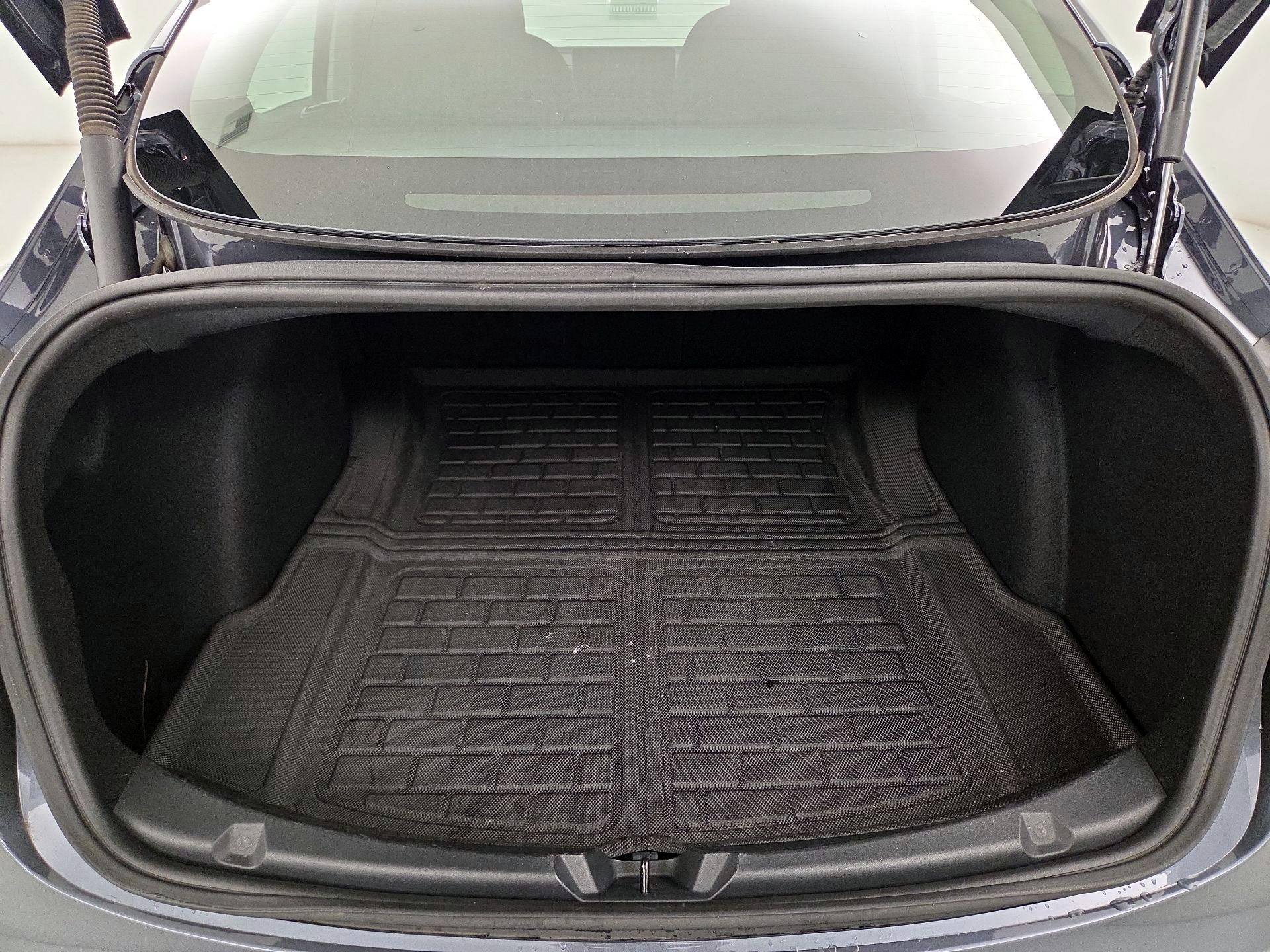 Thumbnail: 2023 Tesla Model 3 - 20