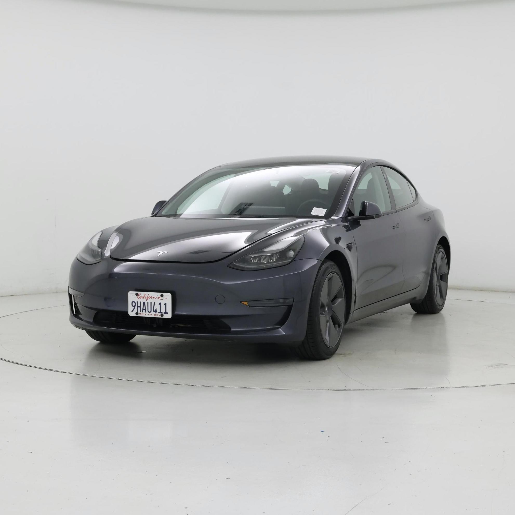 Thumbnail: 2023 Tesla Model 3 - 4
