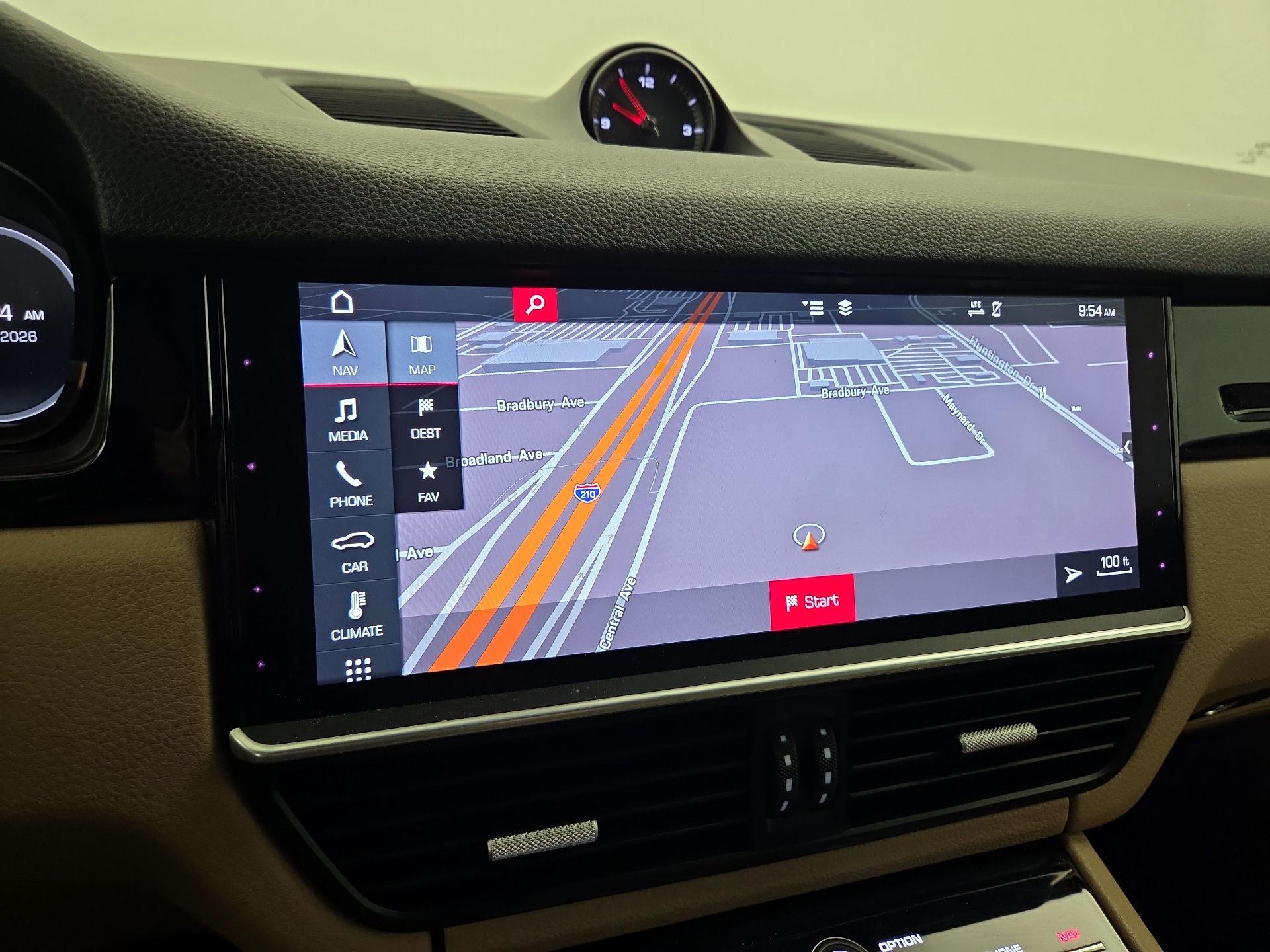 Thumbnail: 2019 Porsche Cayenne - 14