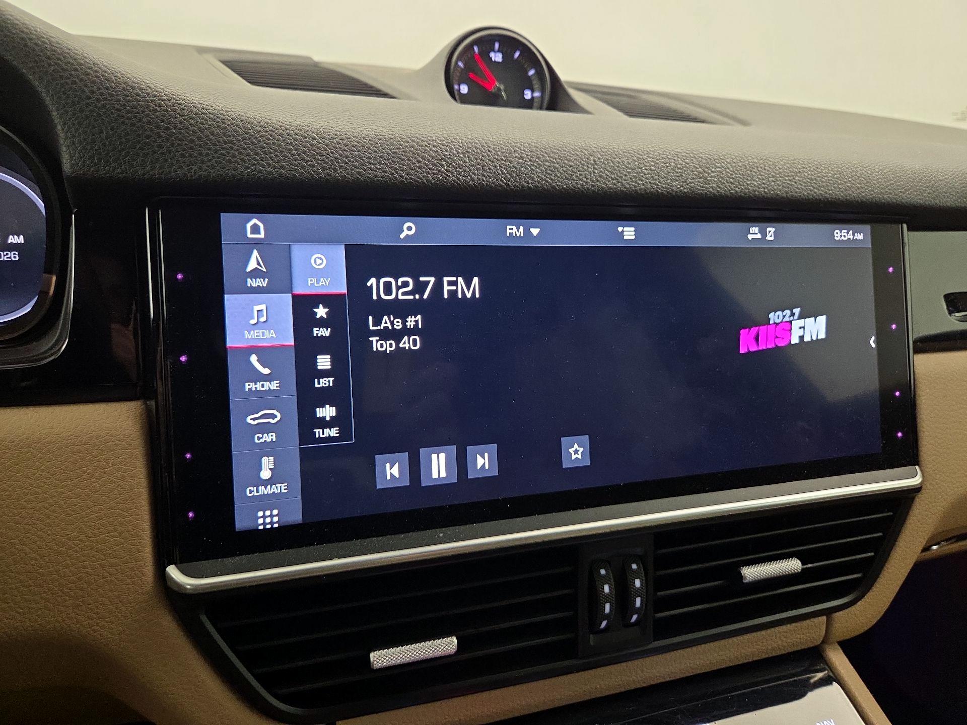 Thumbnail: 2019 Porsche Cayenne - 16