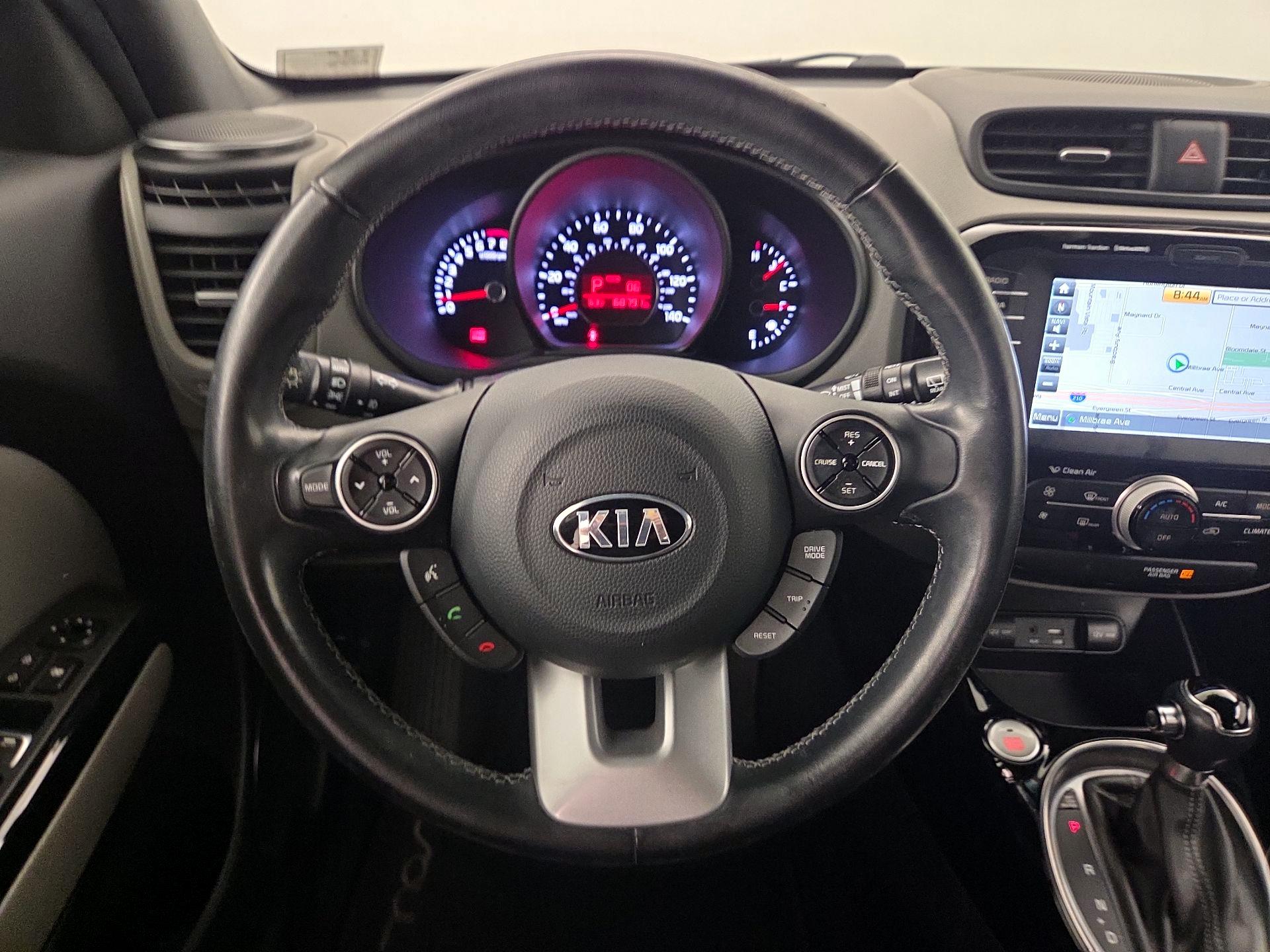 Thumbnail: 2017 Kia Soul - 10