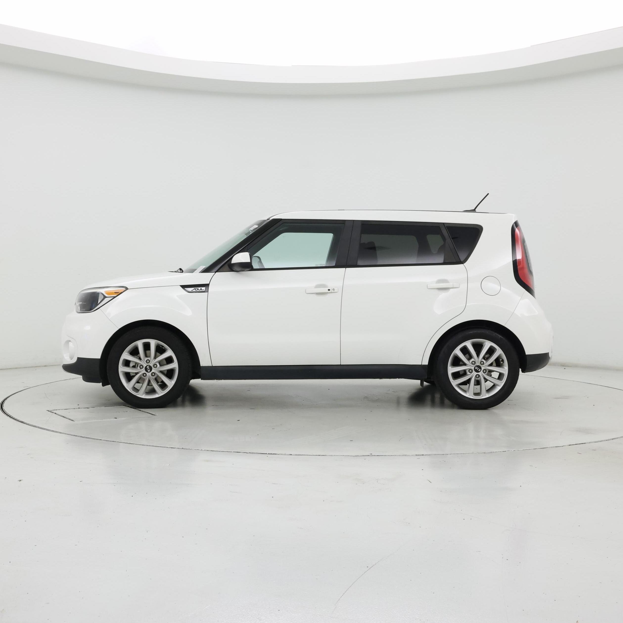 Thumbnail: 2017 Kia Soul - 3