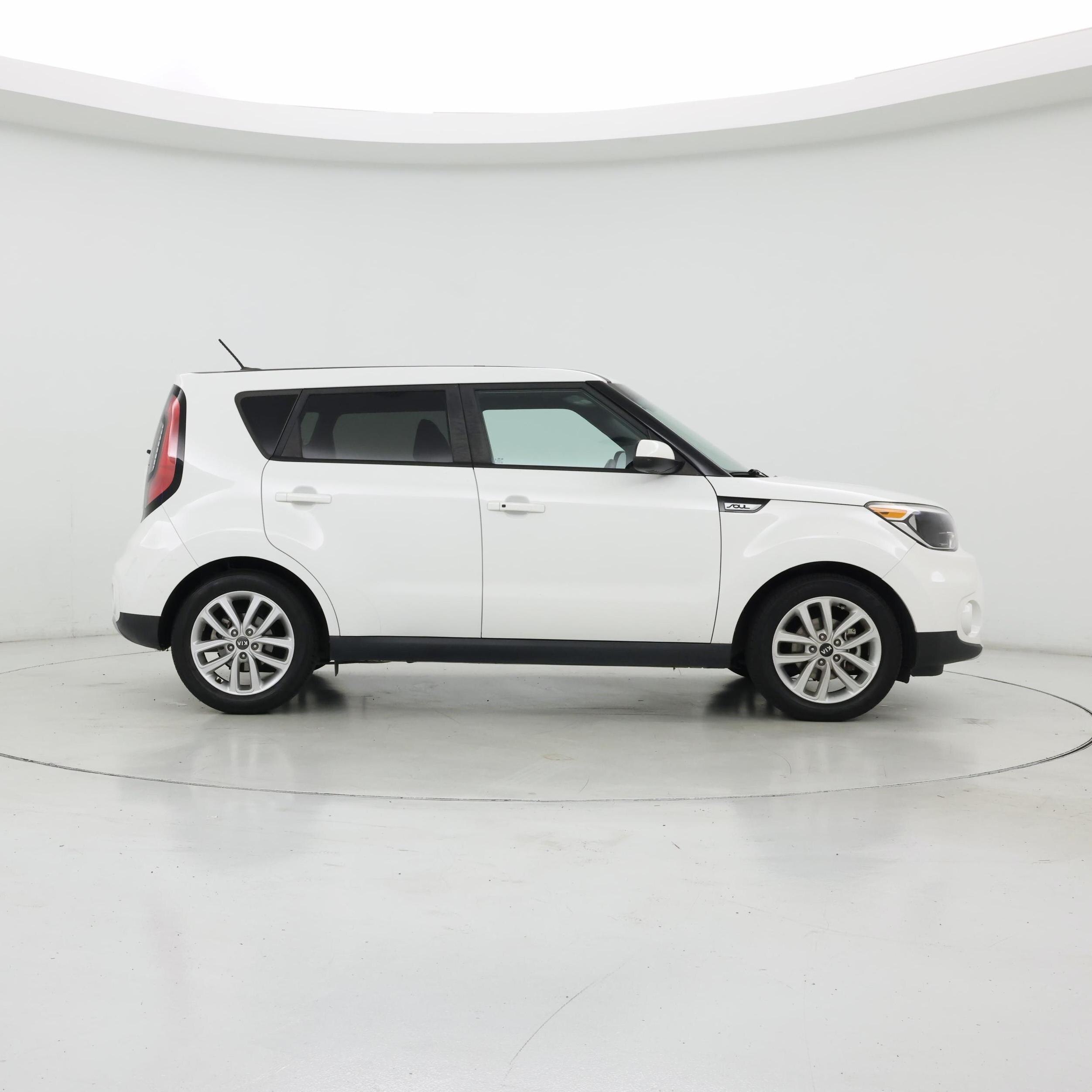 Thumbnail: 2017 Kia Soul - 7