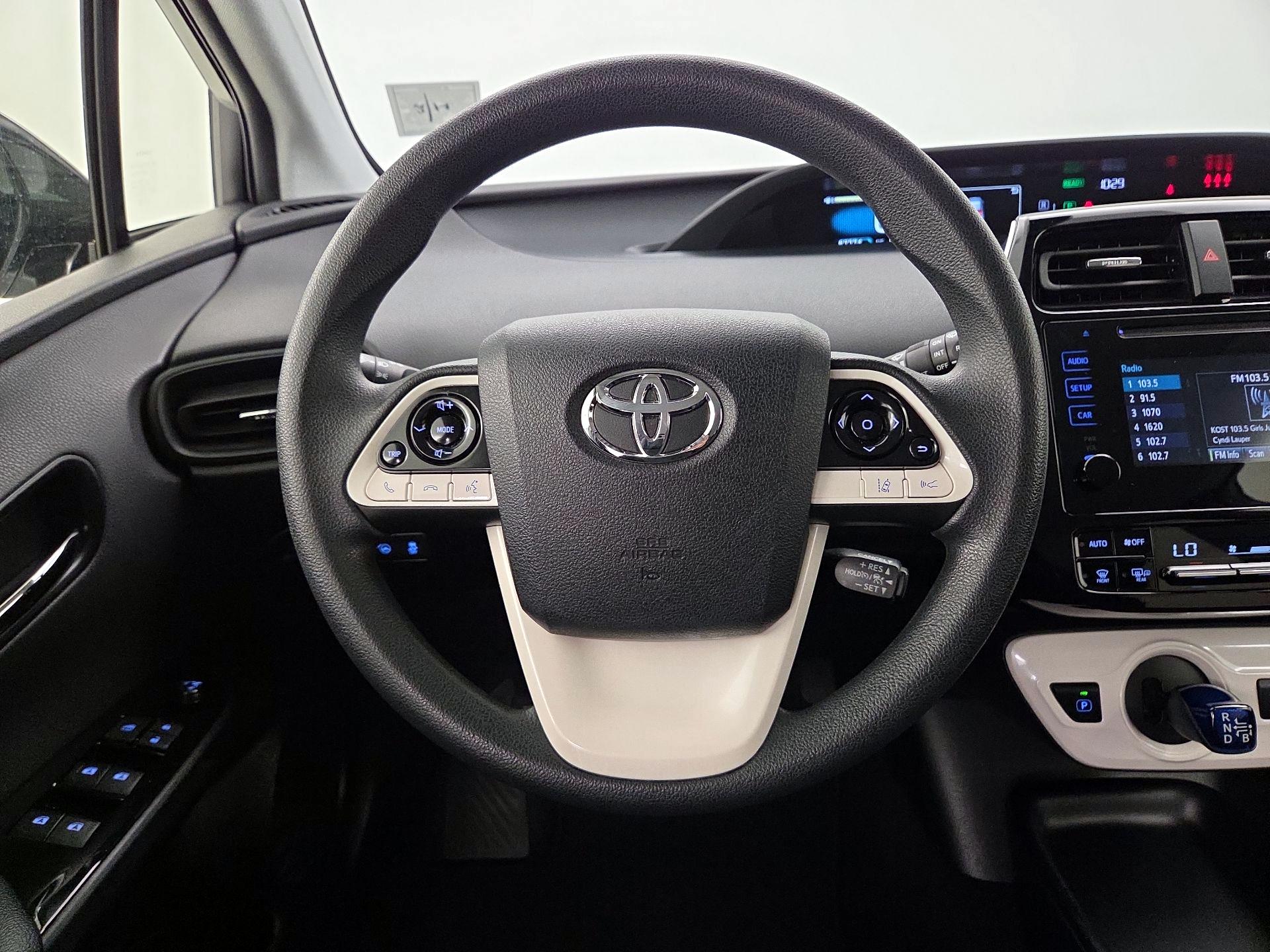 Thumbnail: 2018 Toyota Prius - 10