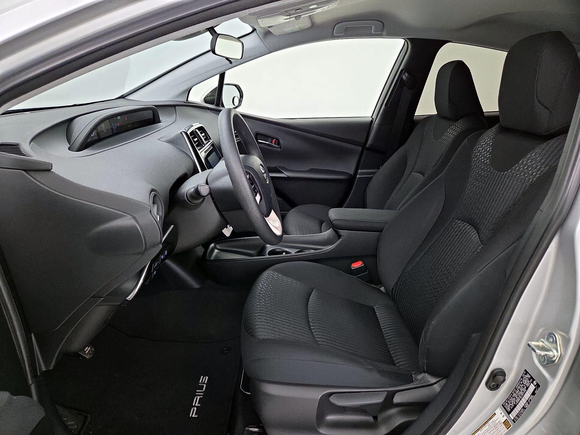 Thumbnail: 2018 Toyota Prius - 11