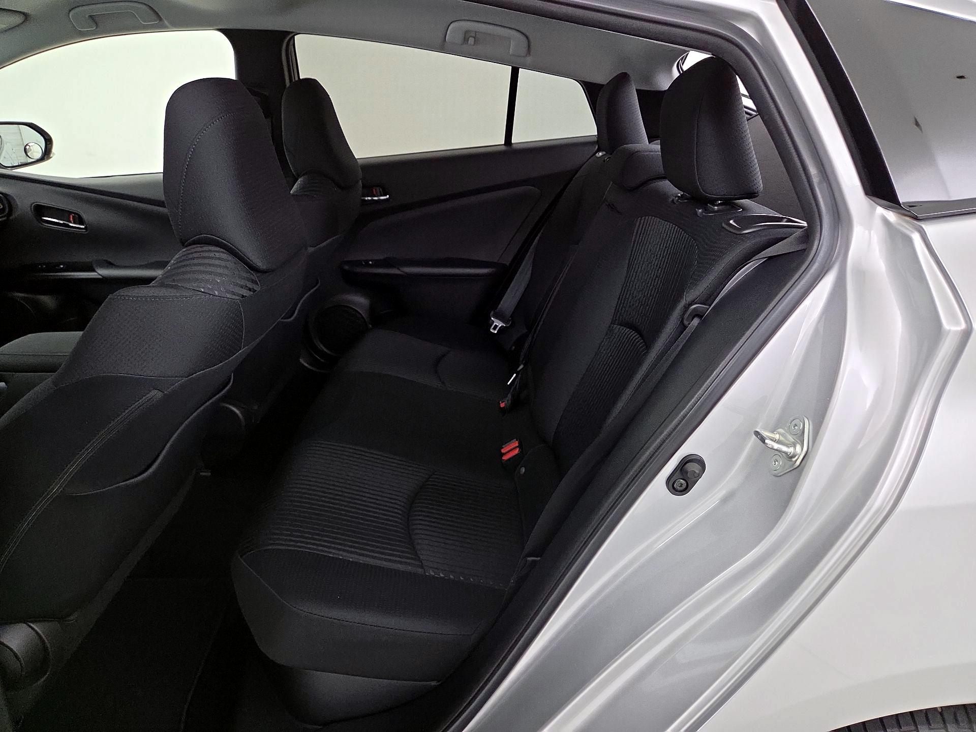 Thumbnail: 2018 Toyota Prius - 19