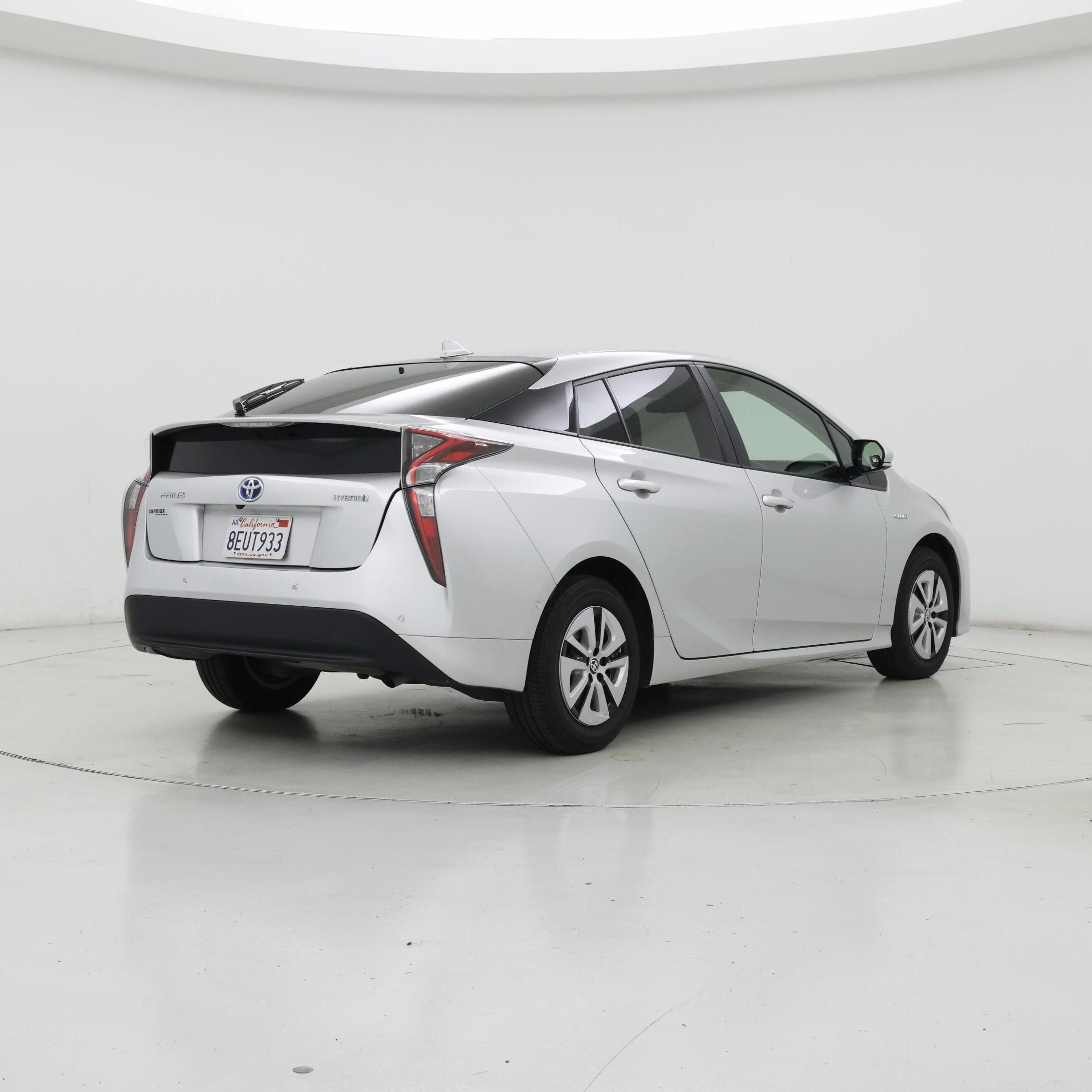 Thumbnail: 2018 Toyota Prius - 8
