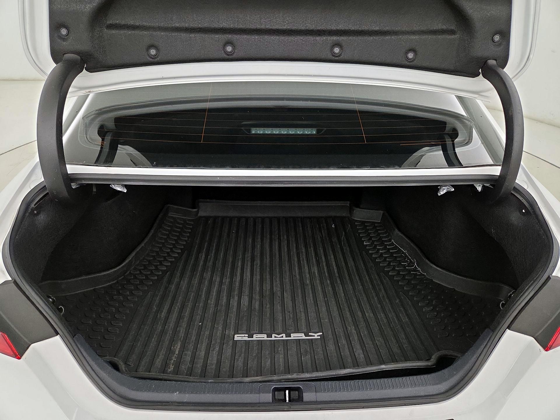 Thumbnail: 2023 Toyota Camry - 20