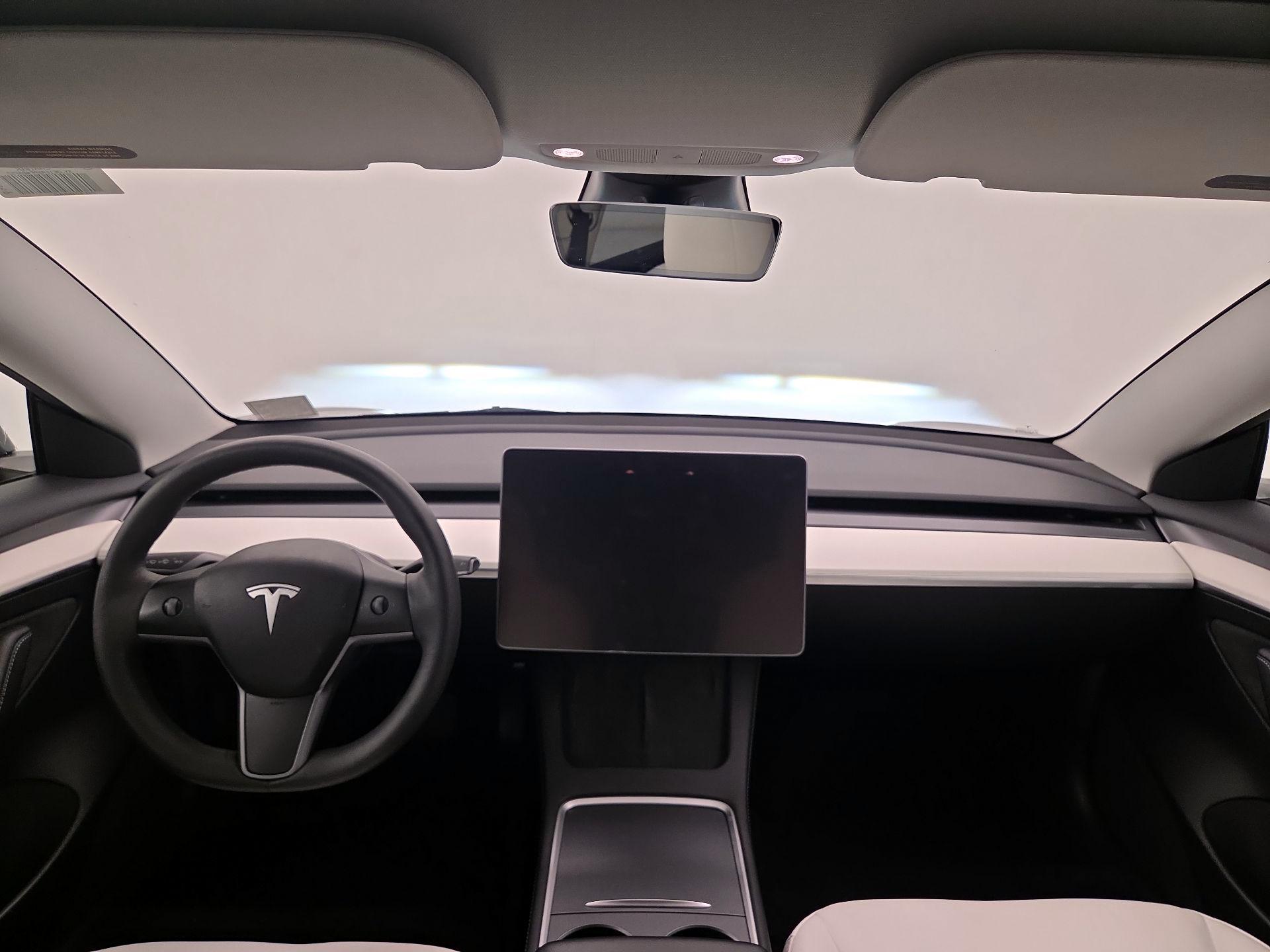 Thumbnail: 2023 Tesla Model 3 - 9