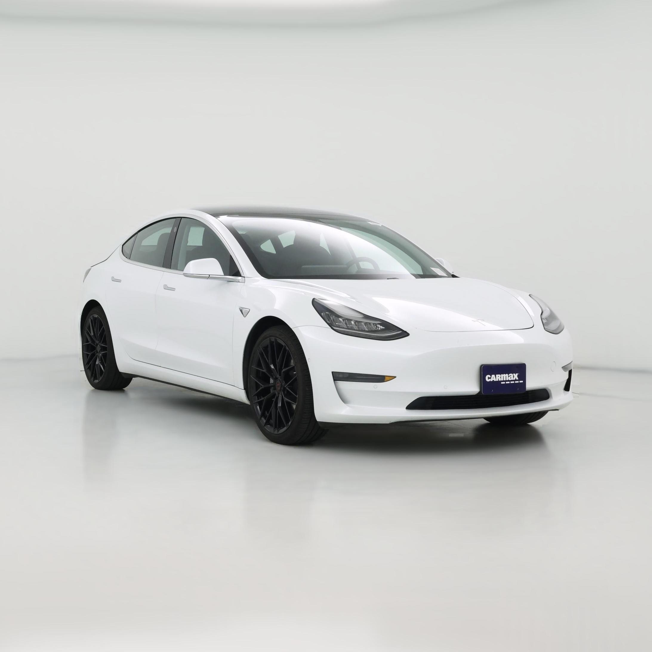 Thumbnail: 2019 Tesla Model 3 - 1