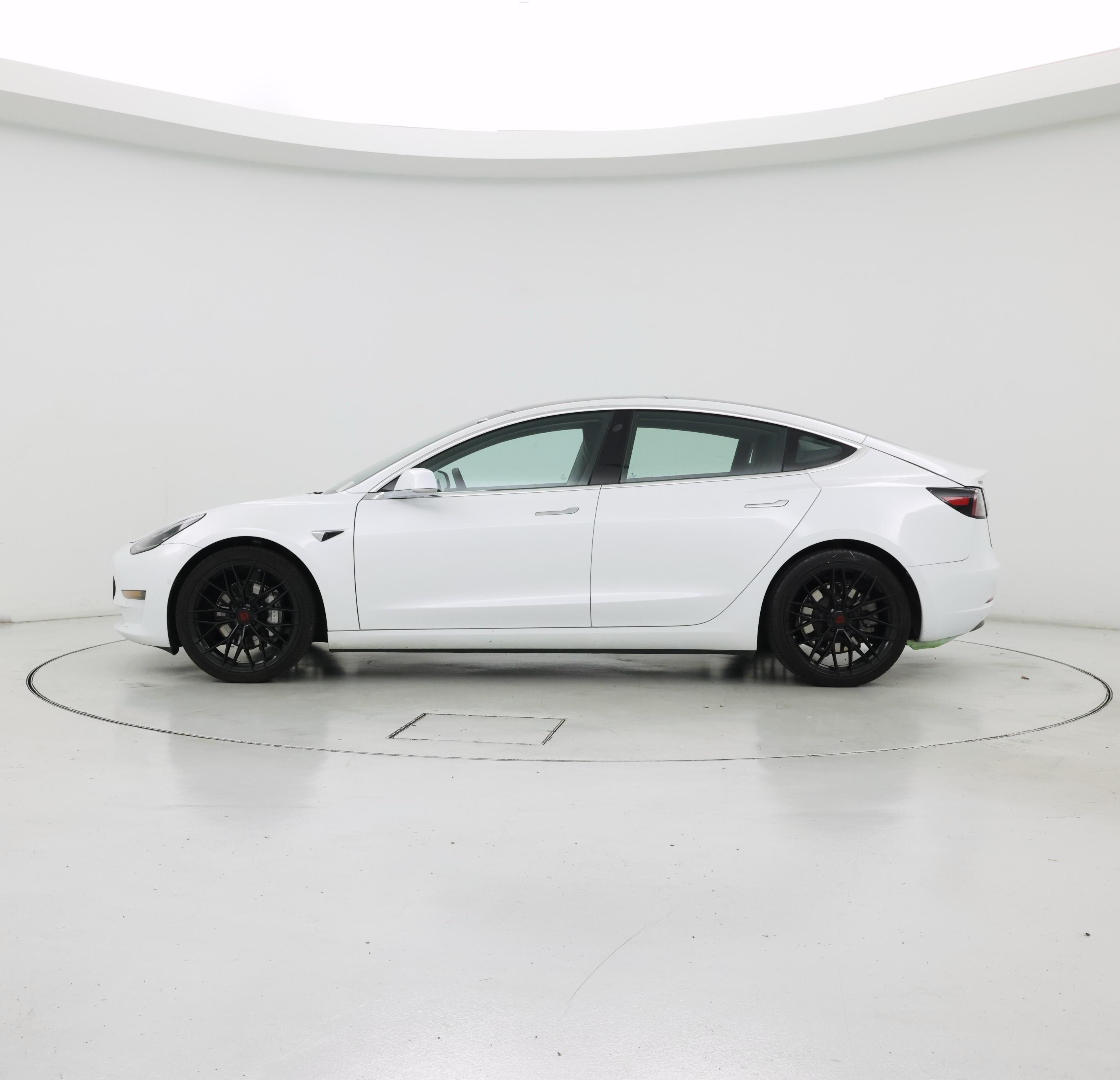 Thumbnail: 2019 Tesla Model 3 - 3