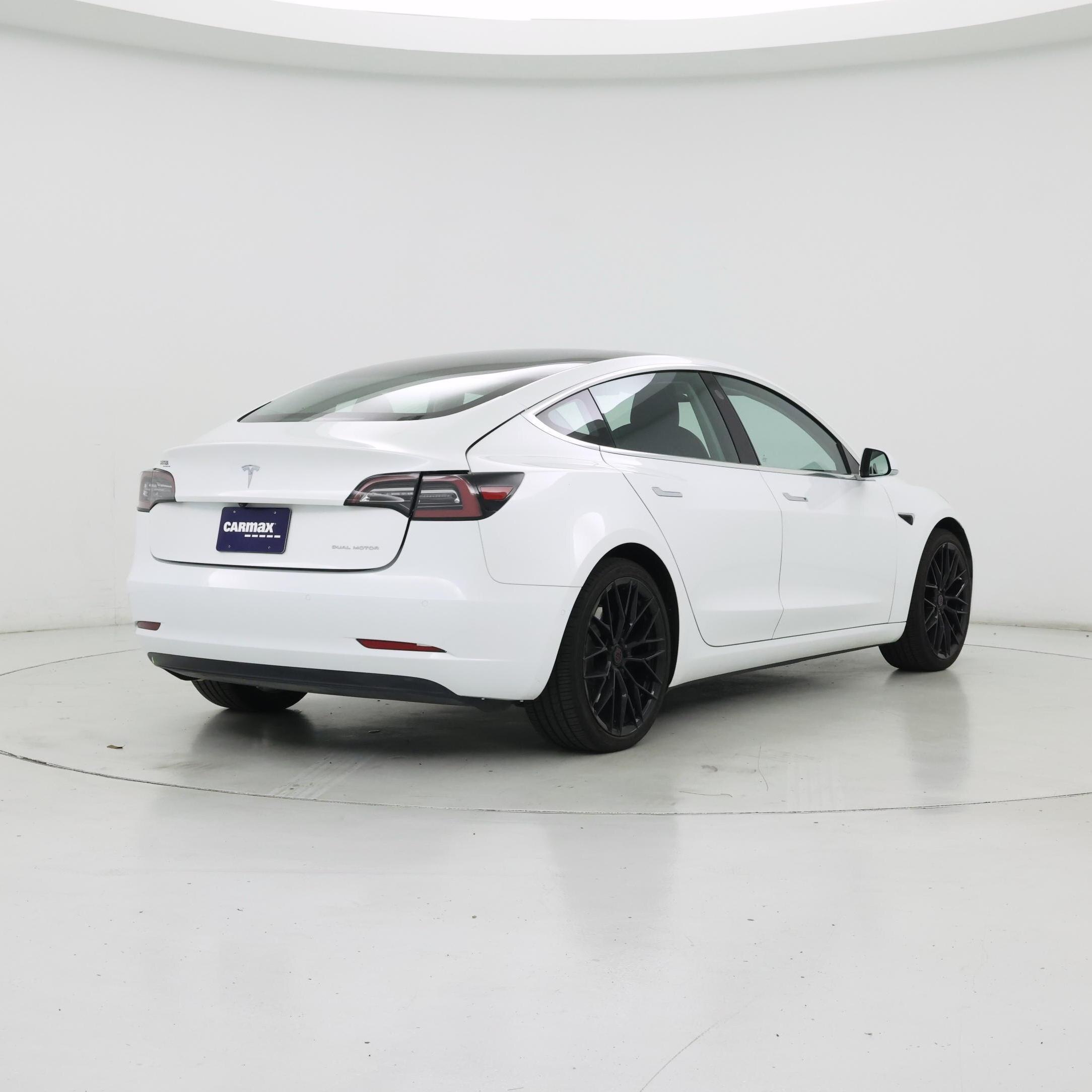 Thumbnail: 2019 Tesla Model 3 - 8